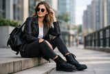 Coturno feminino com look urbano no dia a dia
