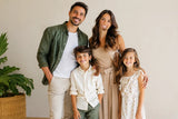 Guia de Looks para Família com Estilo e Raiz