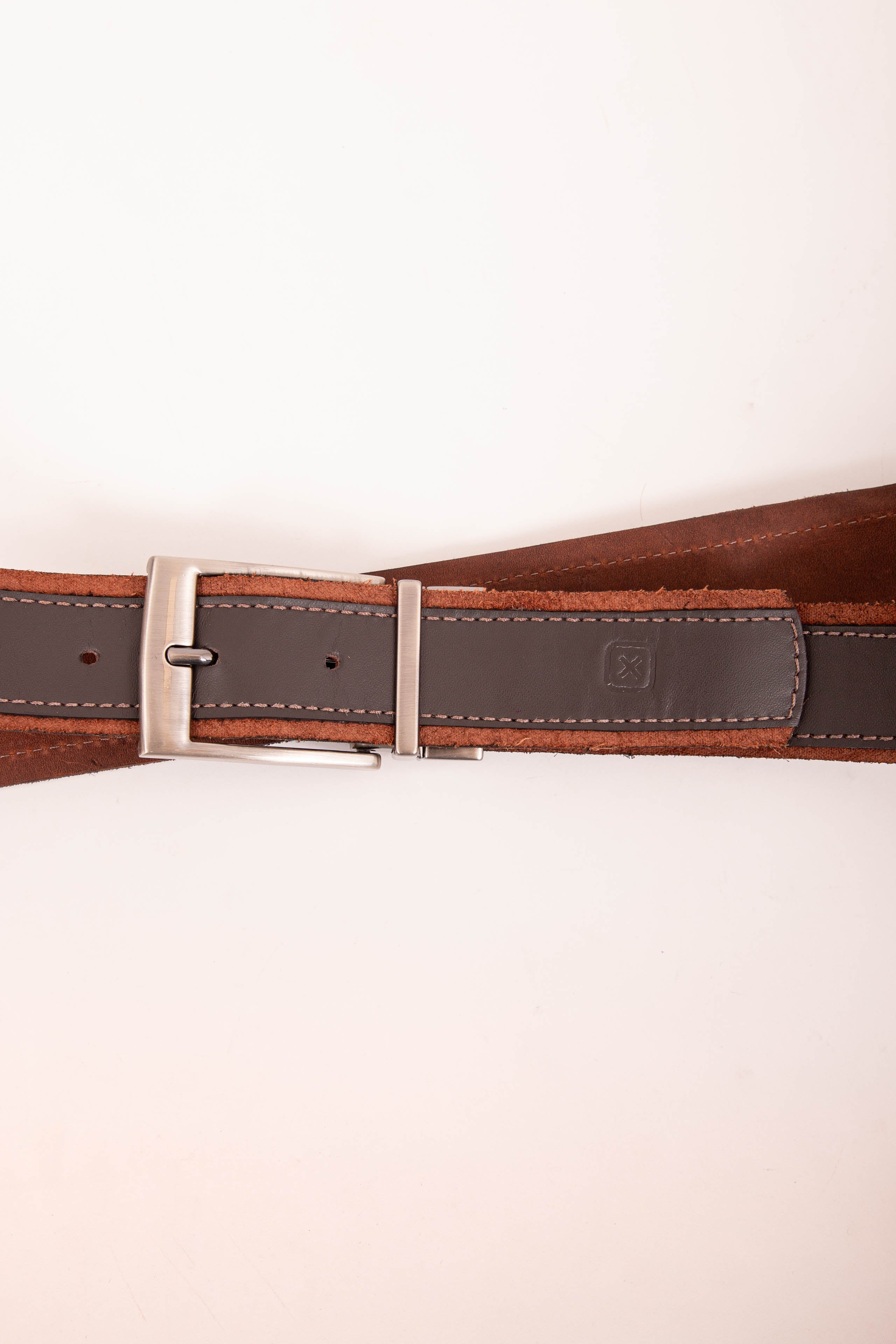 Imagem do produto 9896790130989 da cor 0081