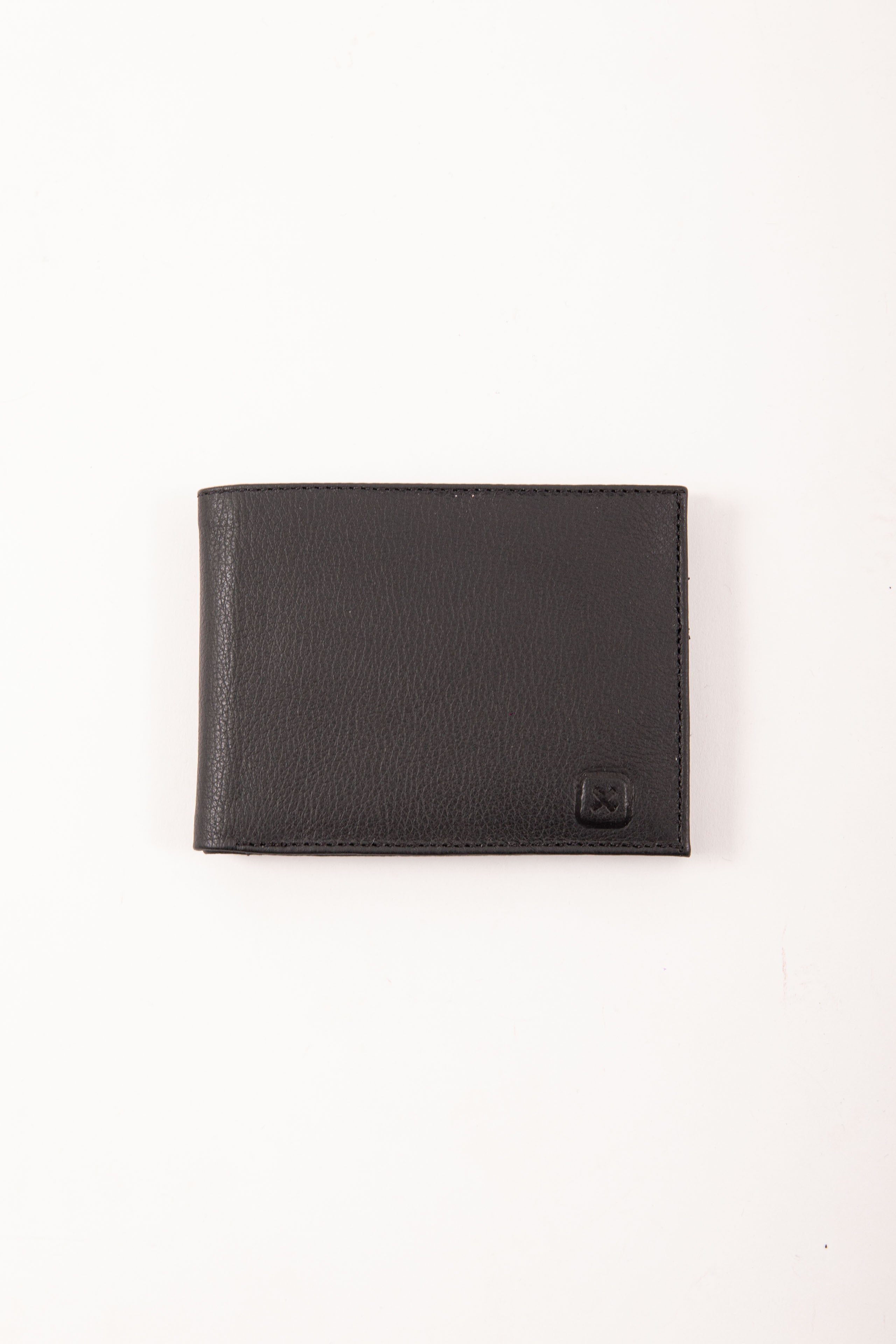 Imagem do produto 9896779219245 da cor 0002