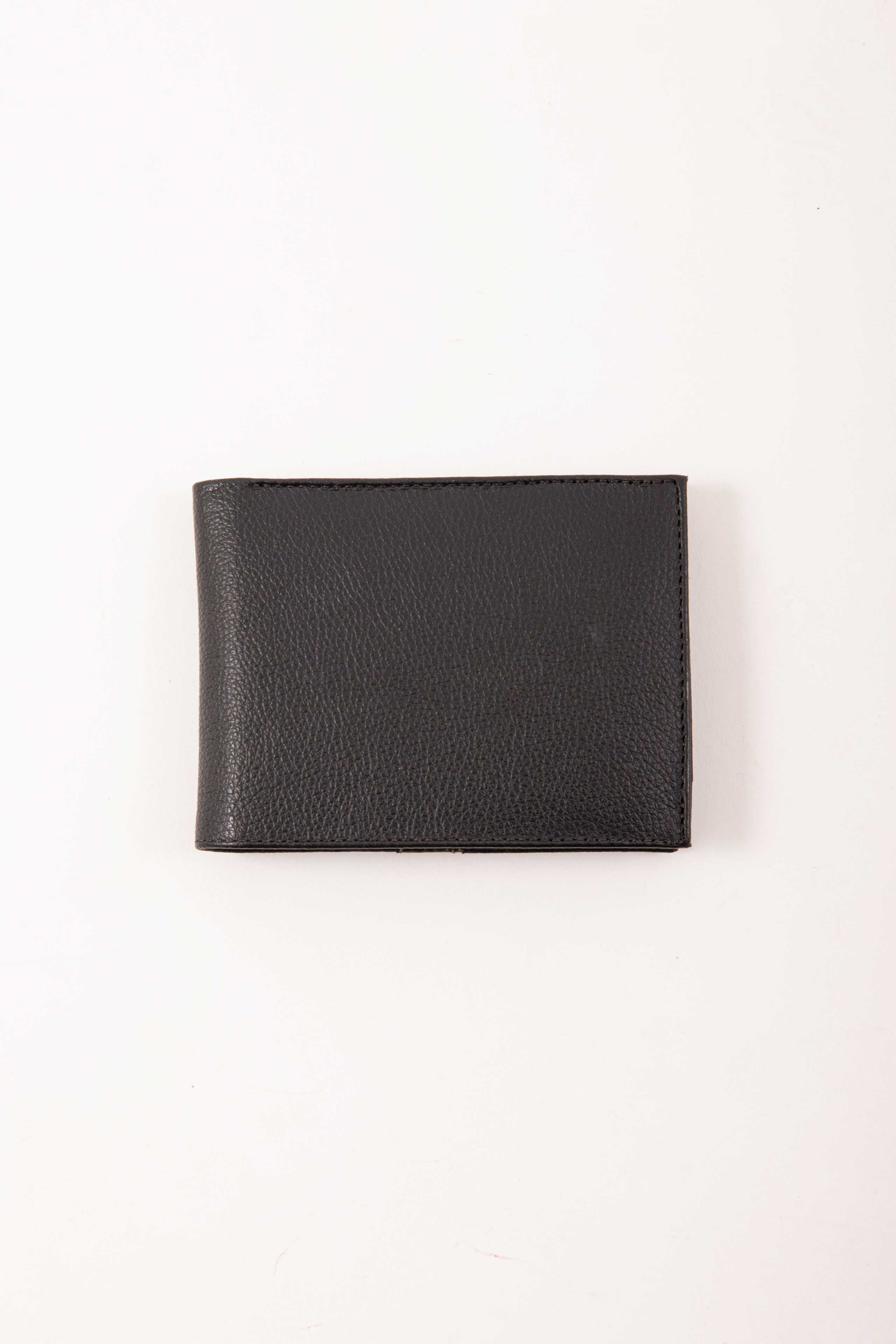 Imagem do produto 9896779383085 da cor 0002