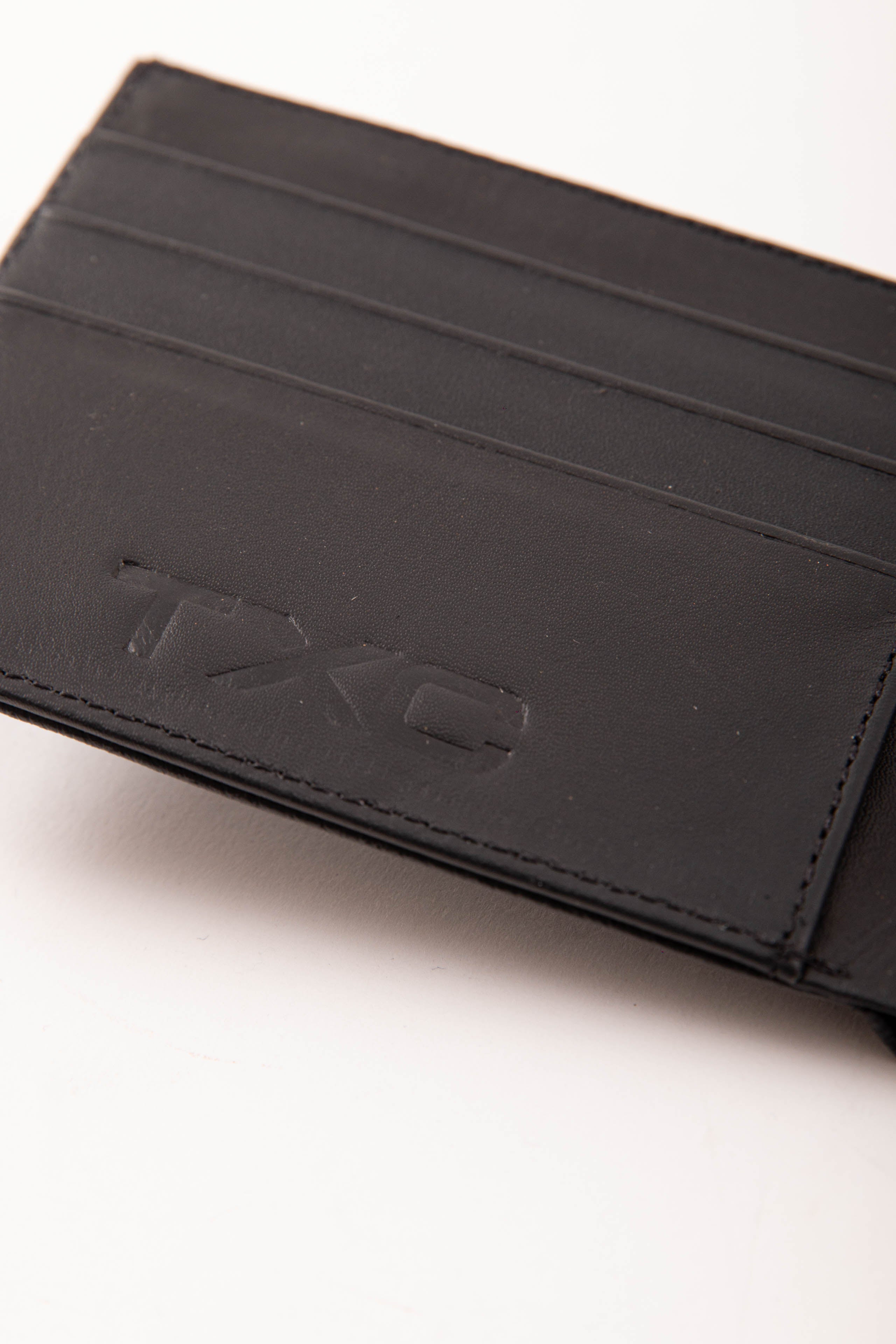 Imagem do produto 9896779481389 da cor 0002