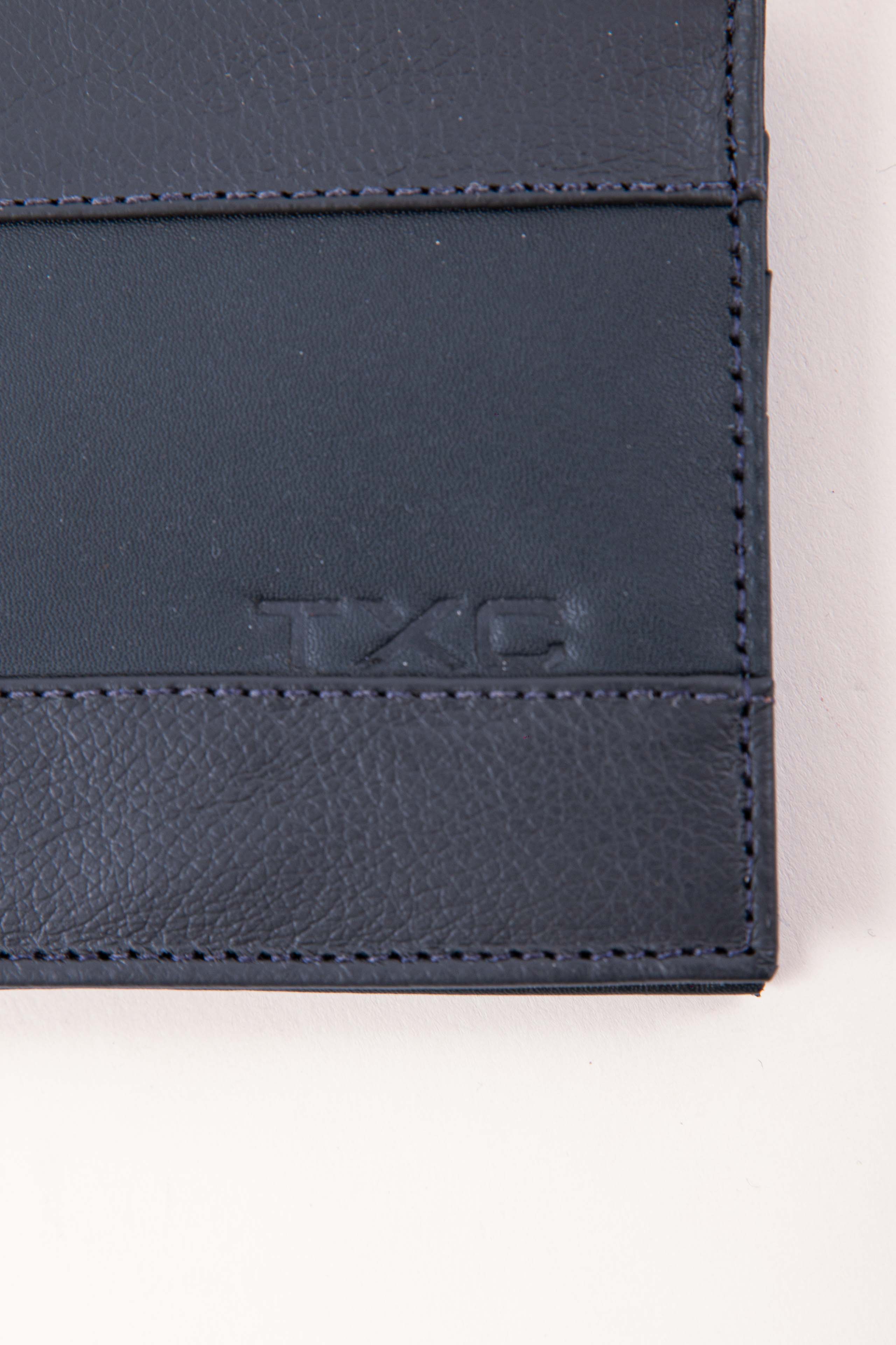 Imagem do produto 9896779481389 da cor 0008