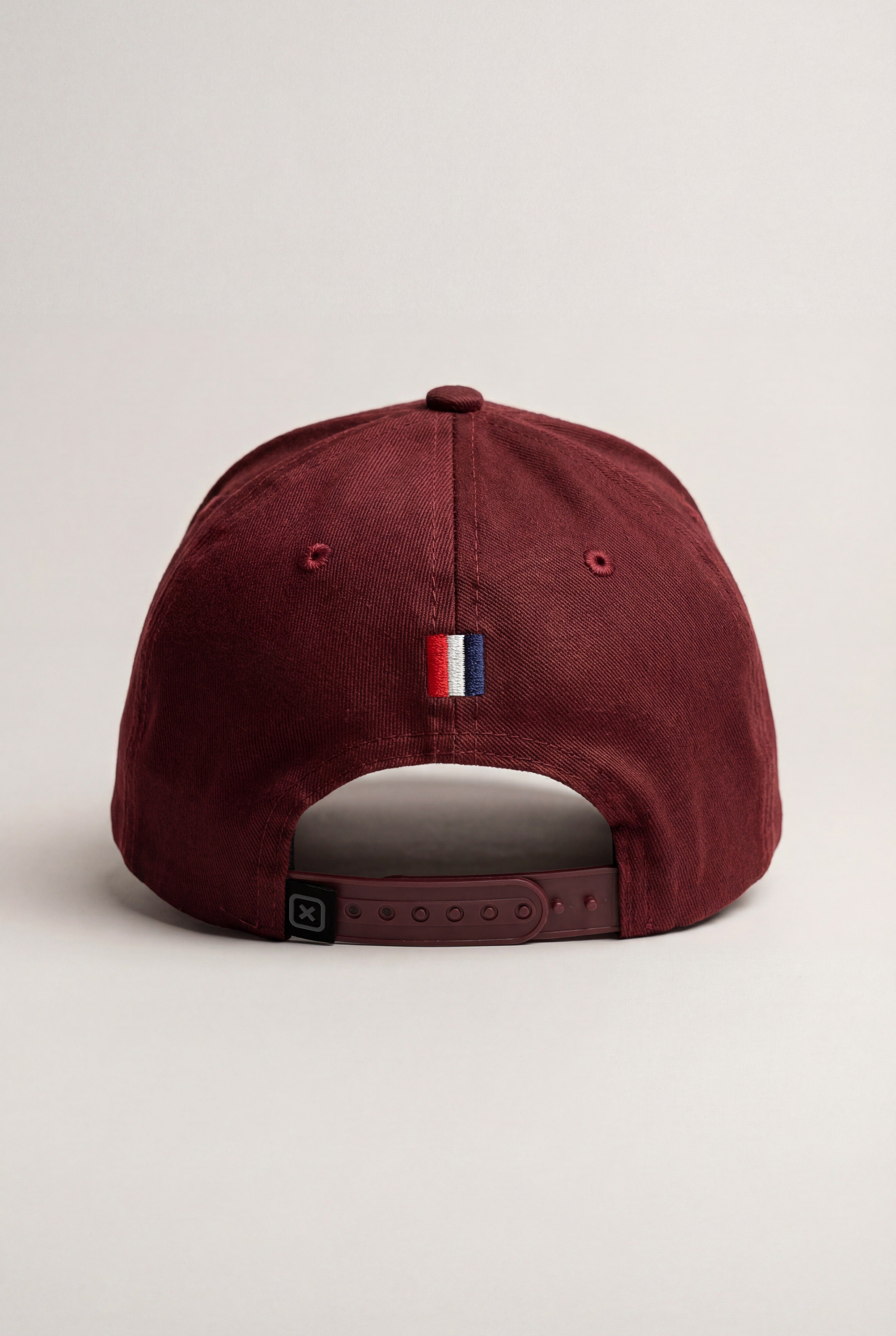 #COR_BORDO