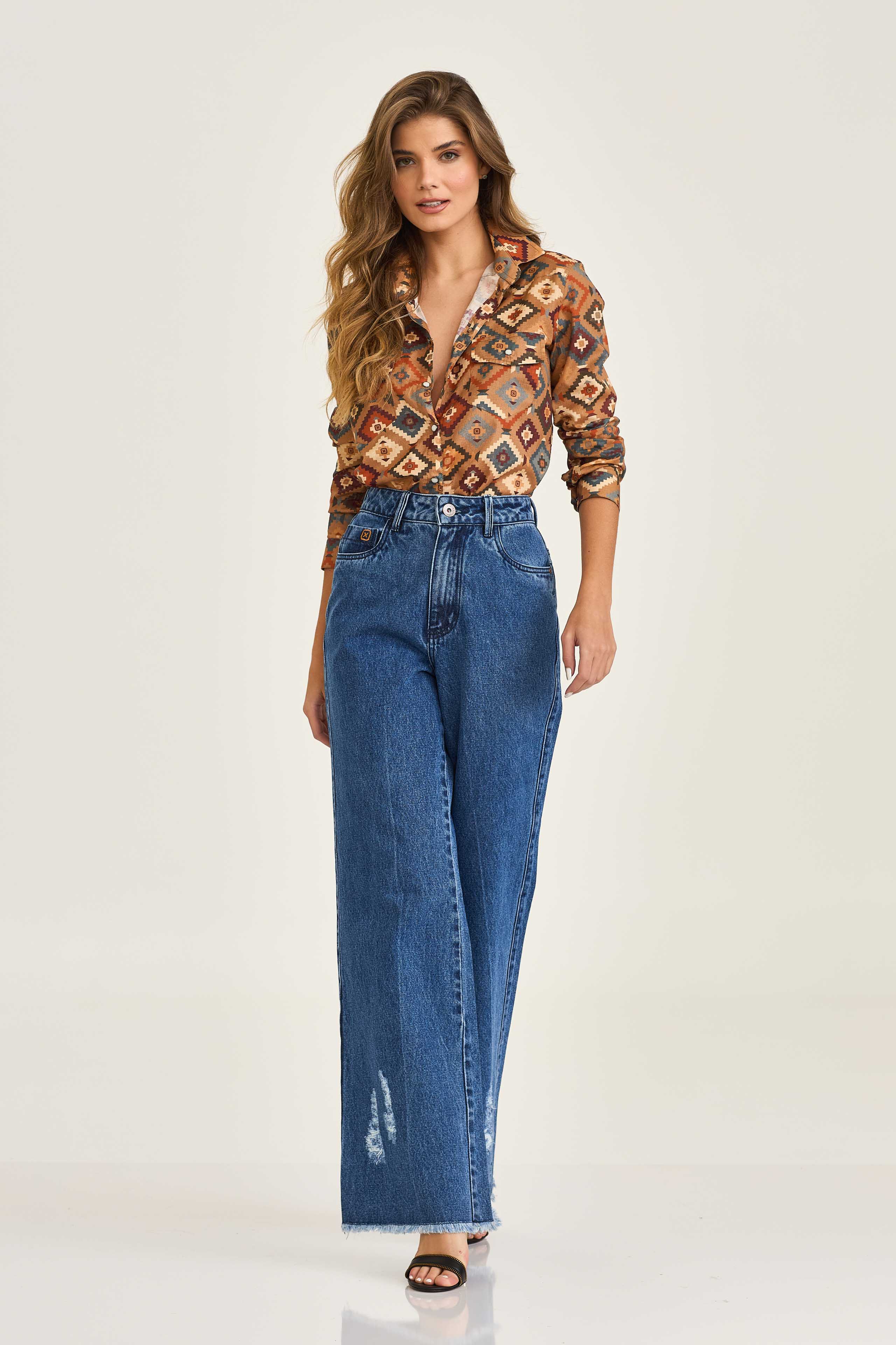 CAMISA REGULAR TAFETA BORDADA 12305L