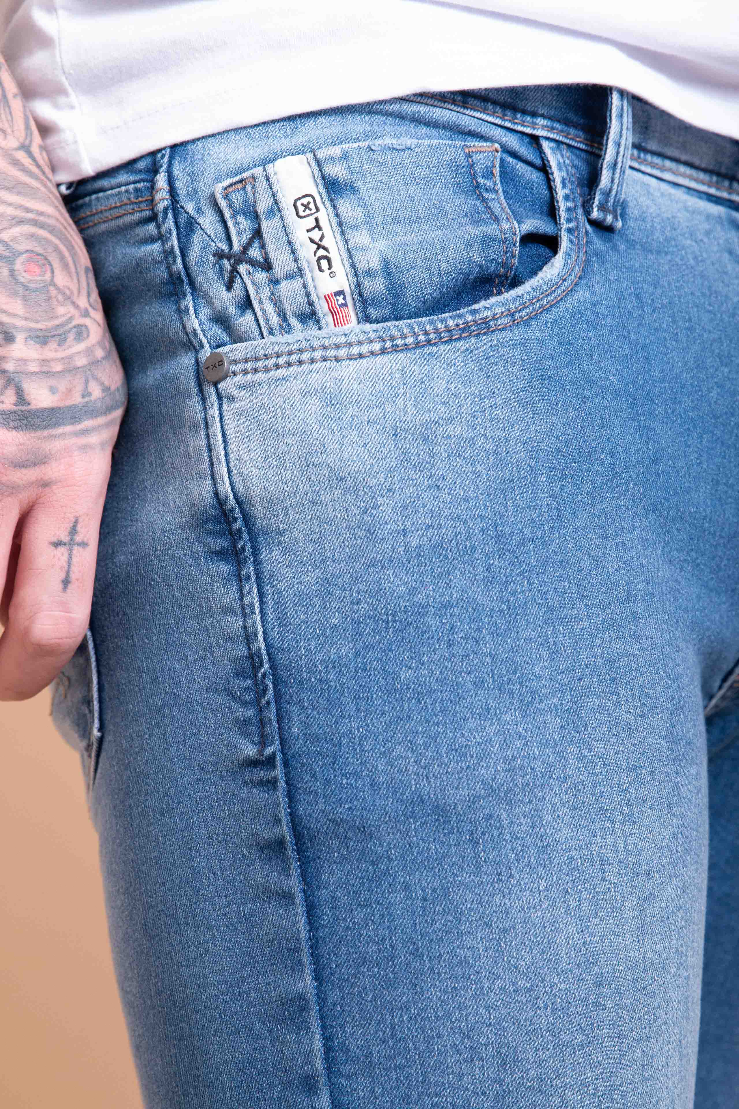 #COR_JEANS