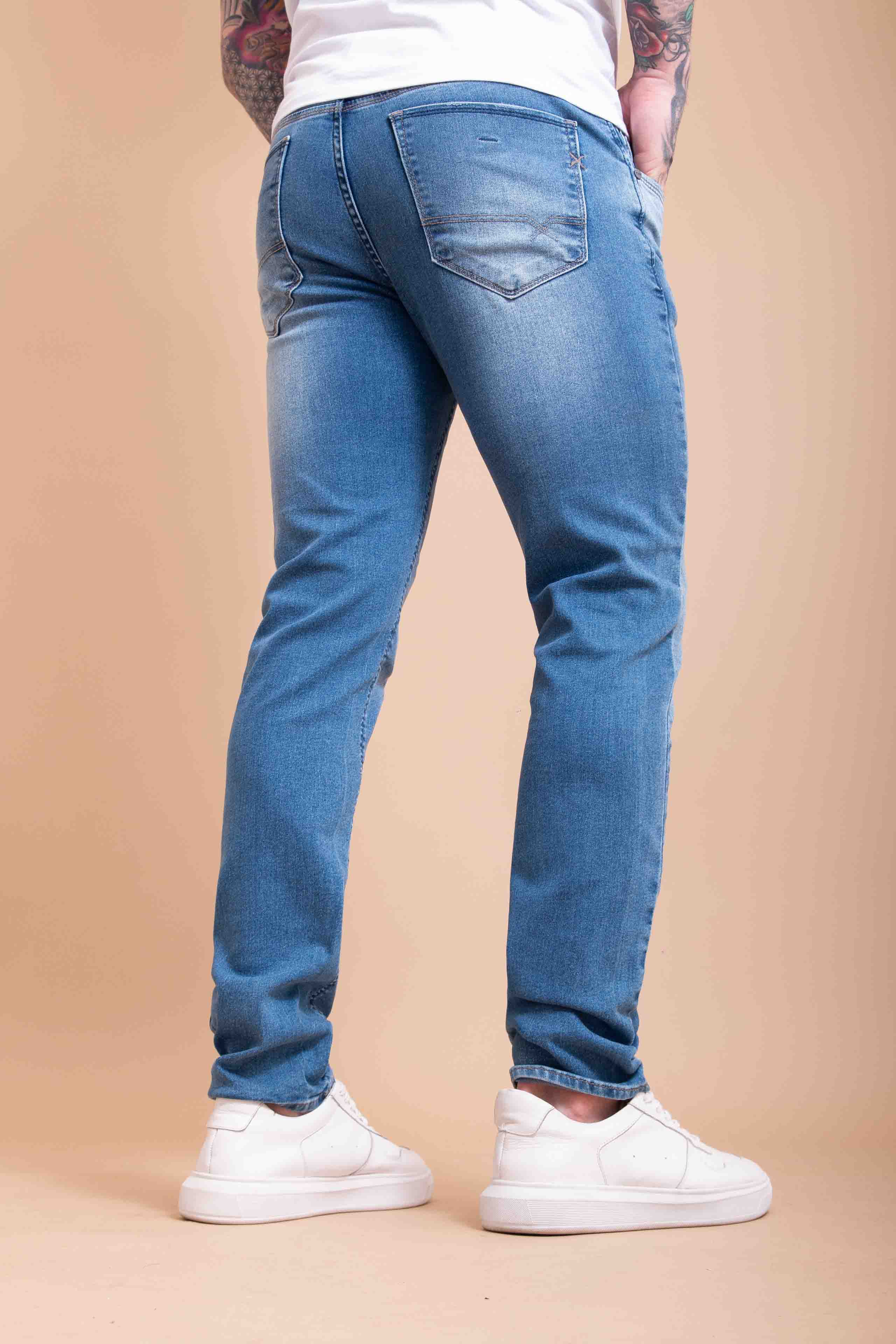 #COR_JEANS