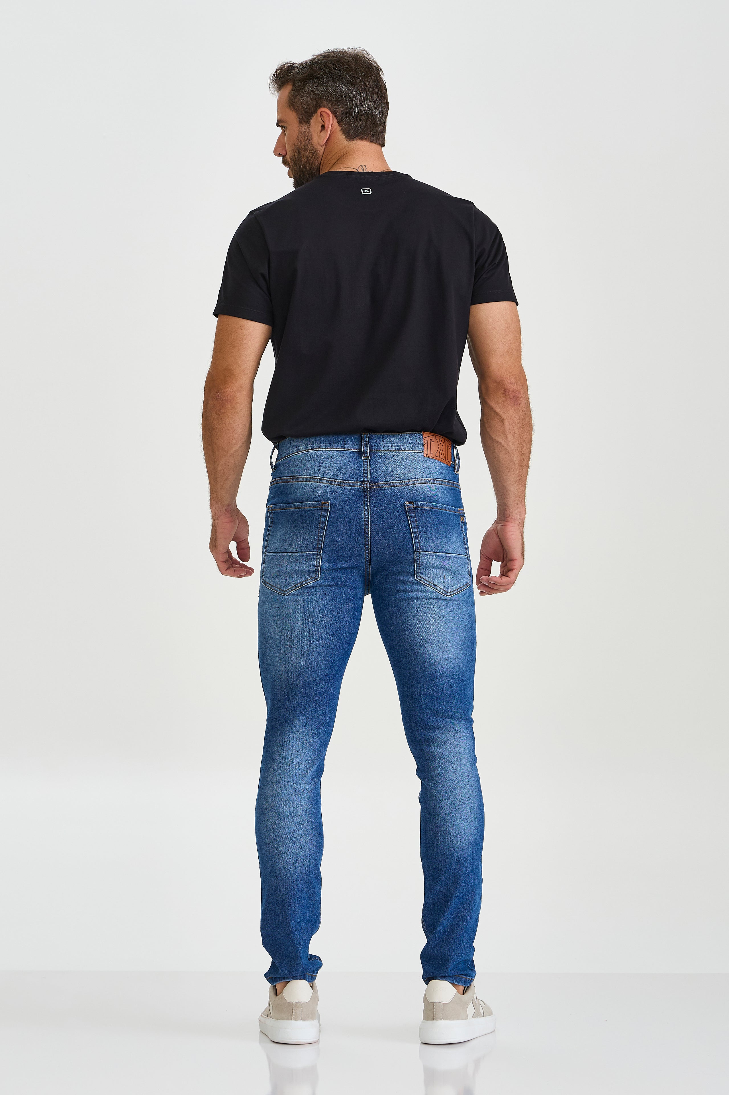 CALCA JEANS REGULAR STRETCH BORDADA 18291