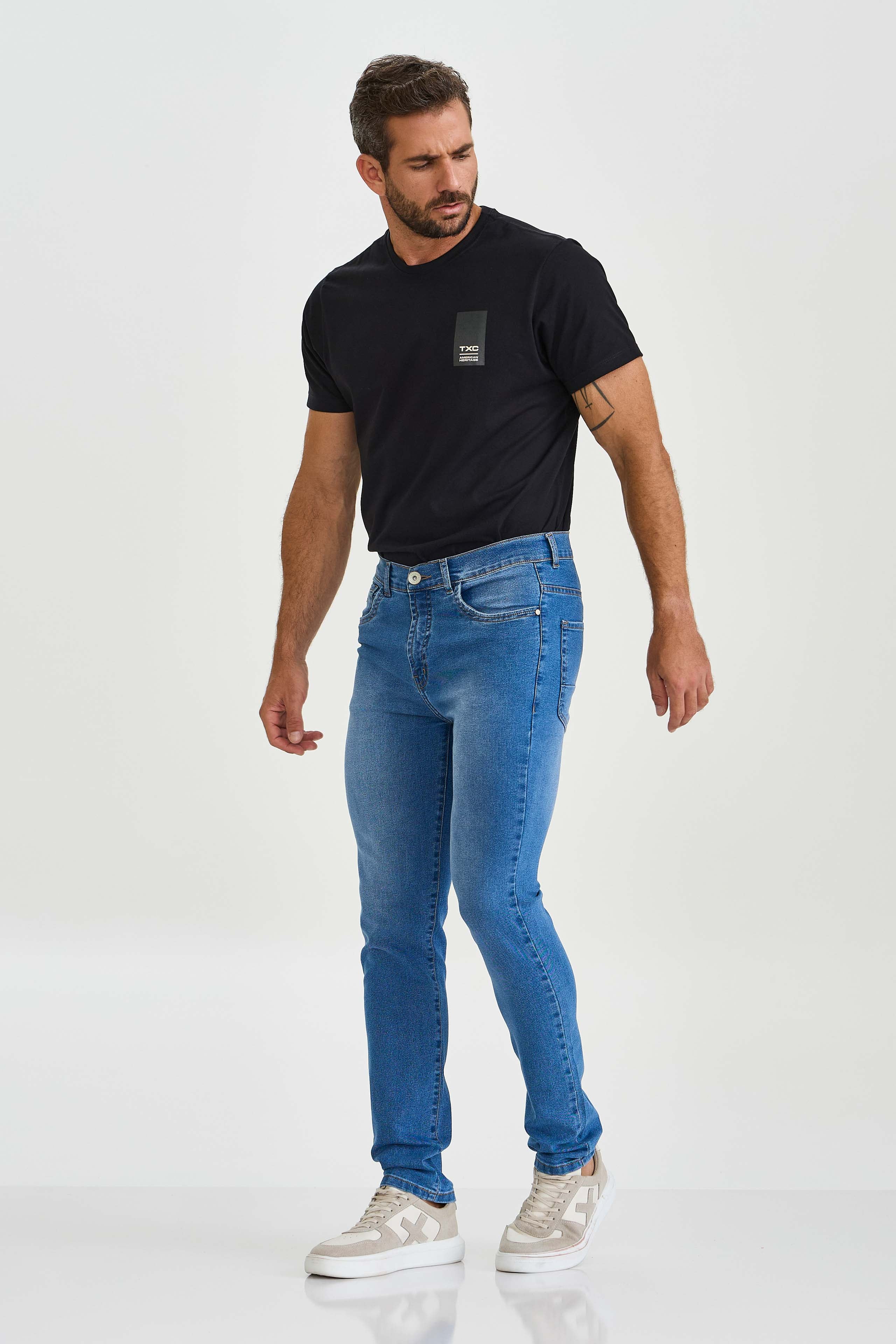 CALCA JEANS REGULAR STRETCH BORDADA 18303