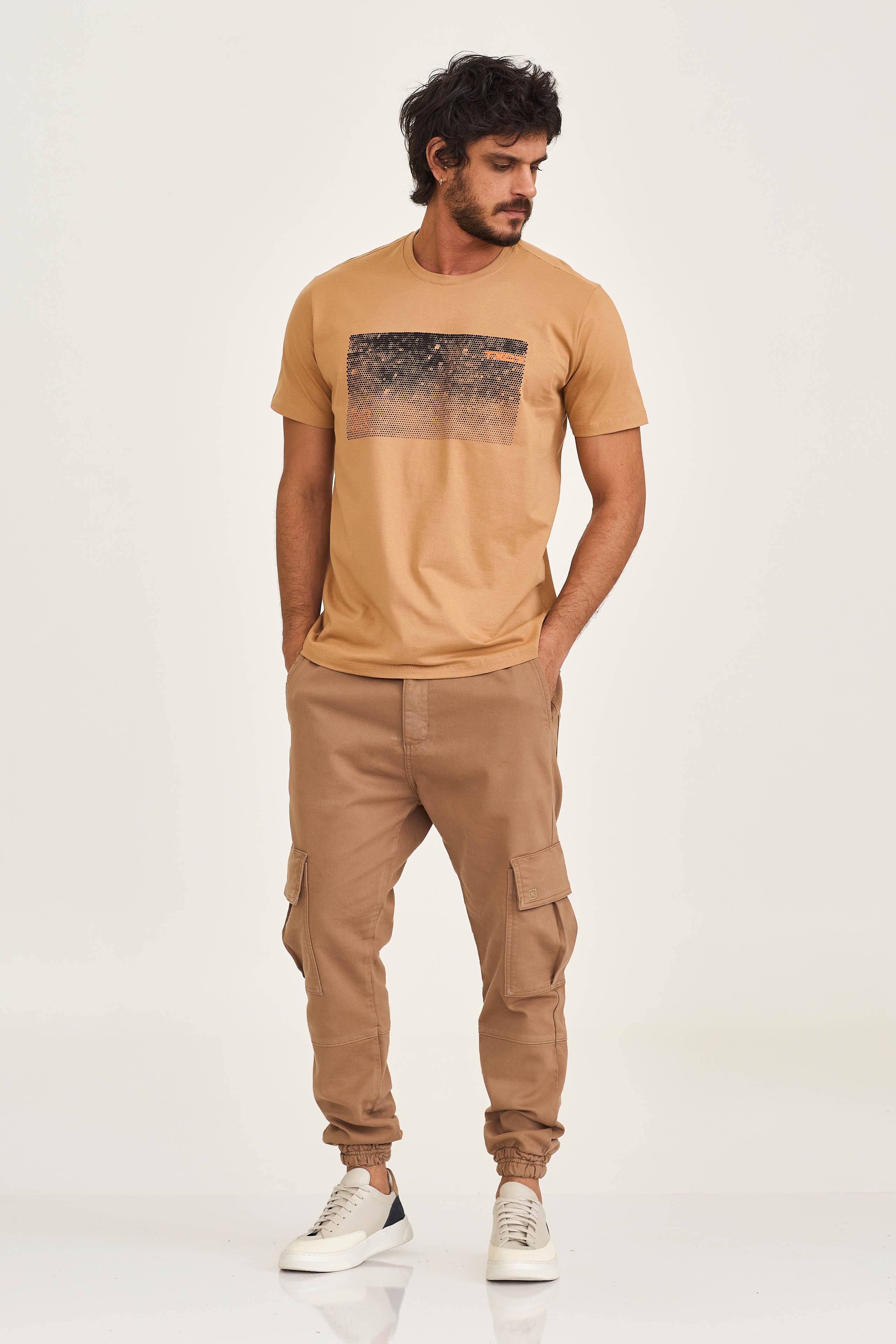 Imagem do produto 9896842821933 da cor 0028