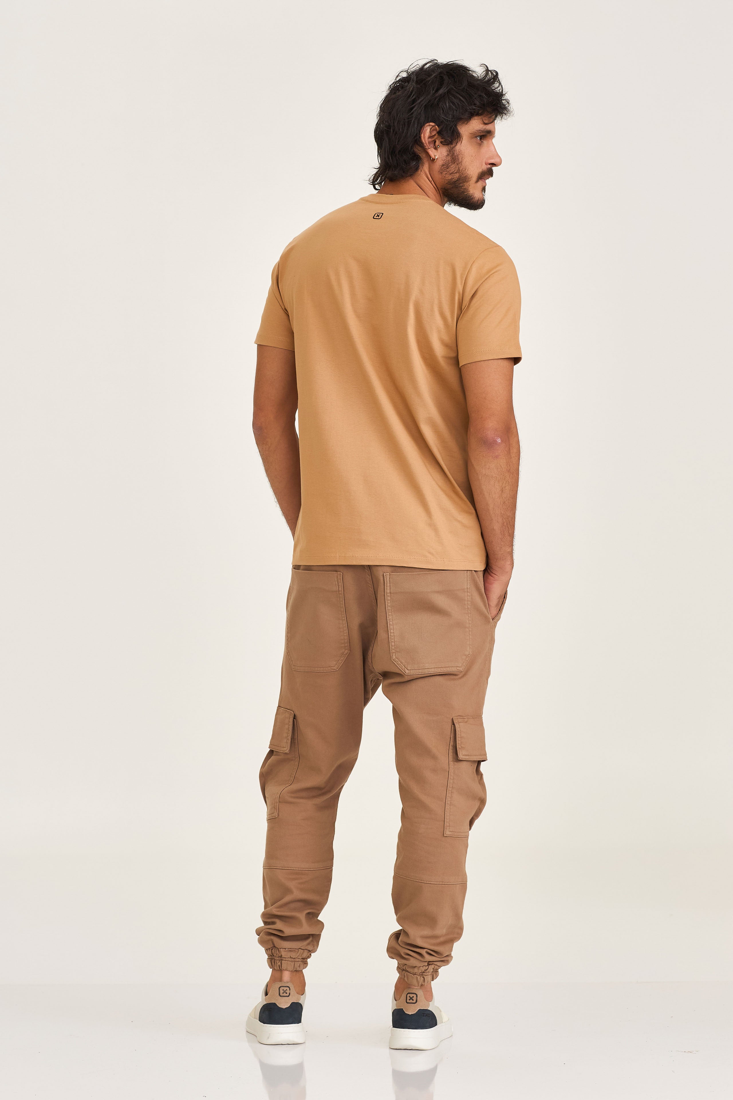 Imagem do produto 9896842821933 da cor 0028