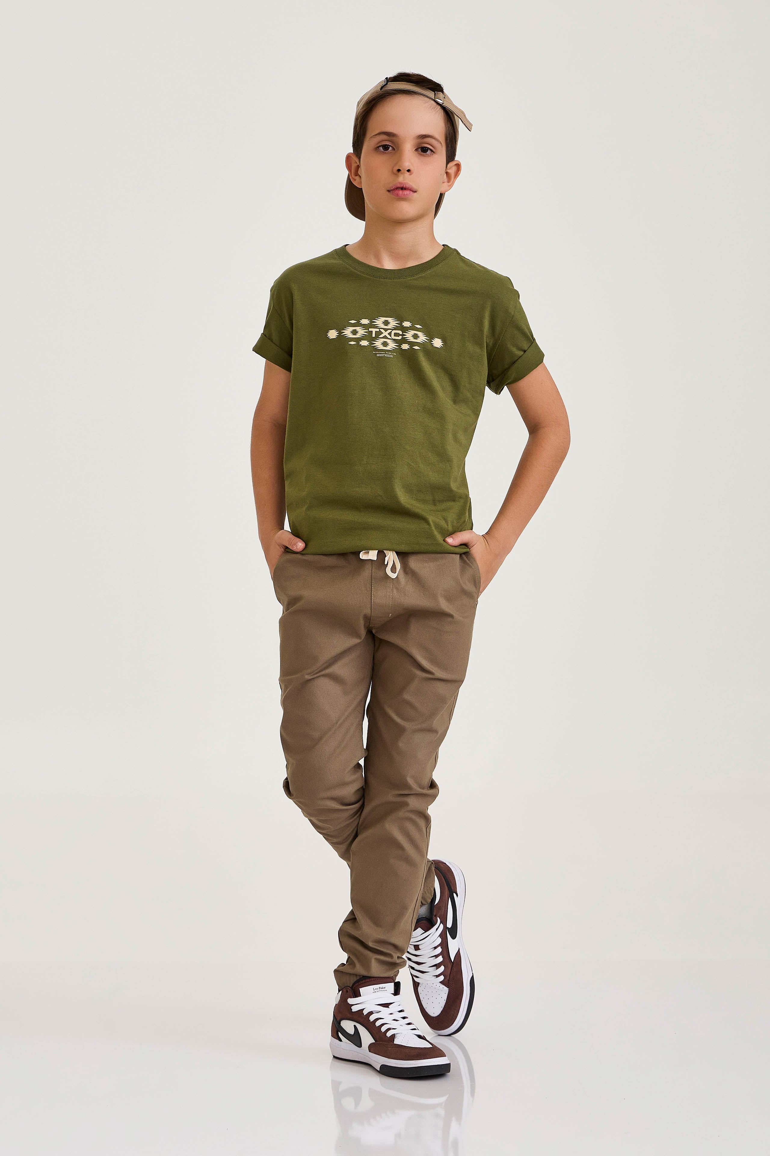 #COR_VERDE MILITAR