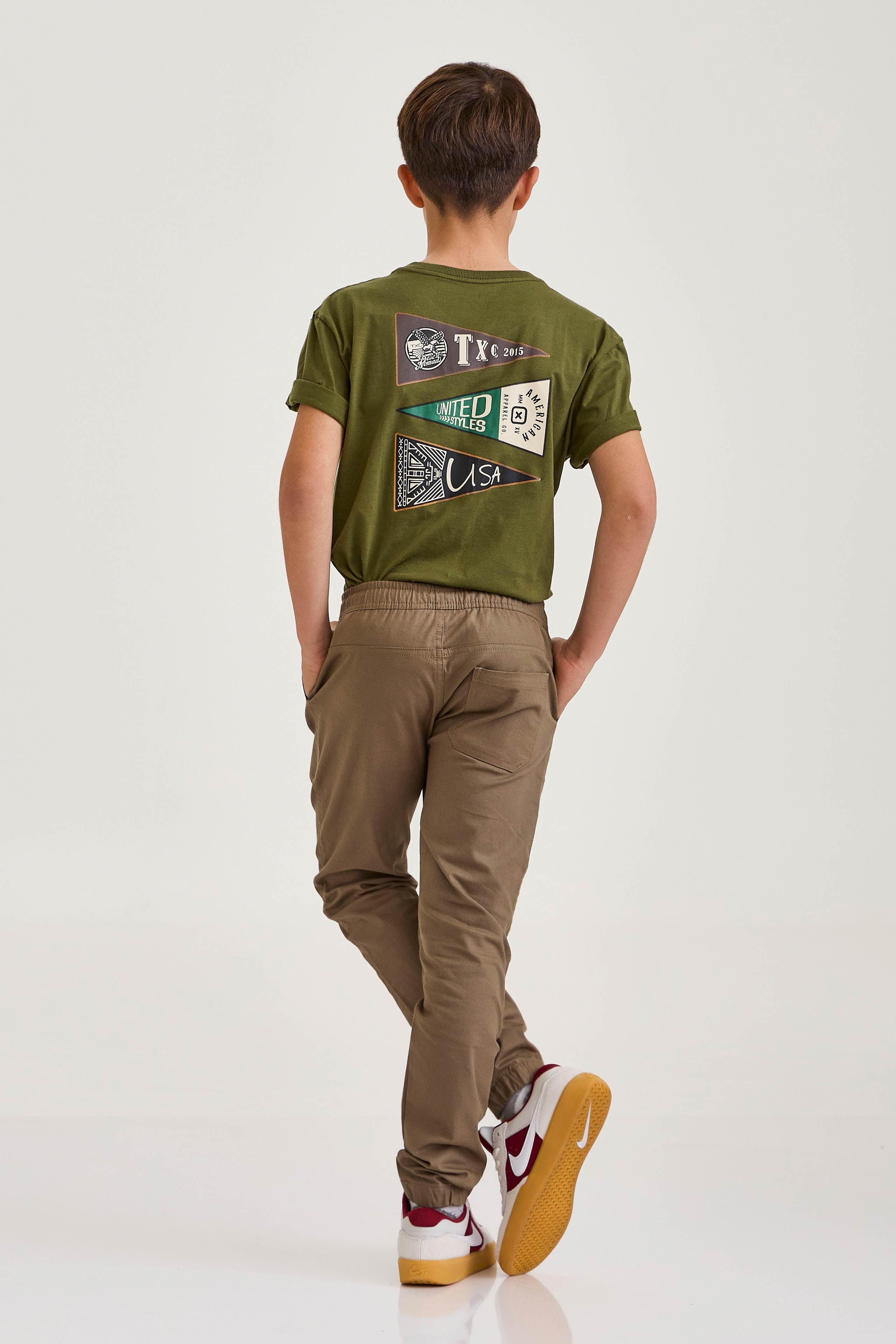 #COR_VERDE MILITAR