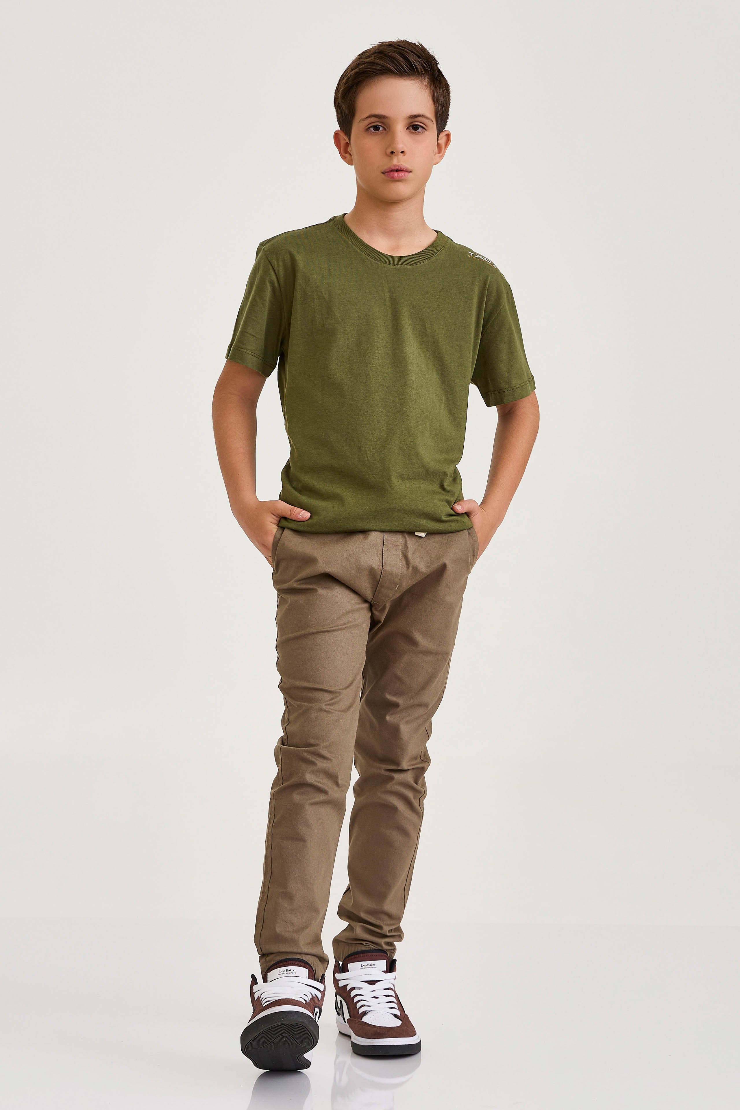 Imagem do produto 9896953577773 da cor 0041