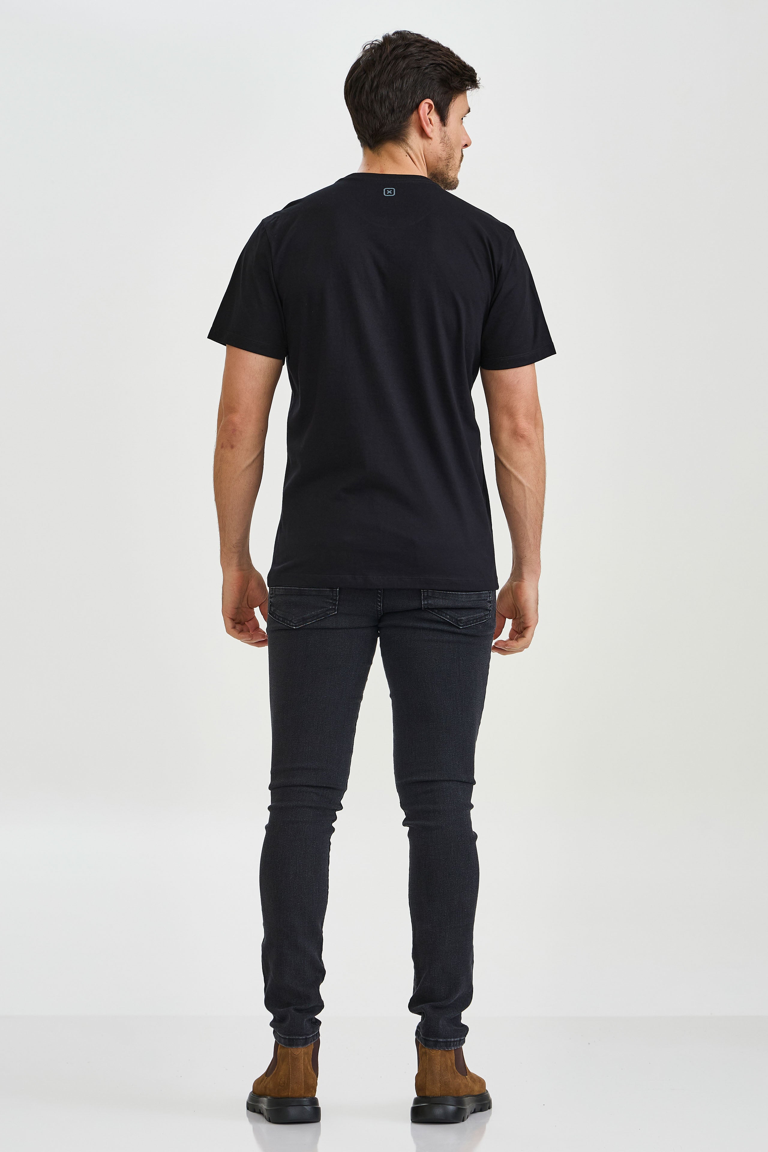 CAMISETA REGULAR MEIA MALHA PENTEADA ESTAMPADA 192408