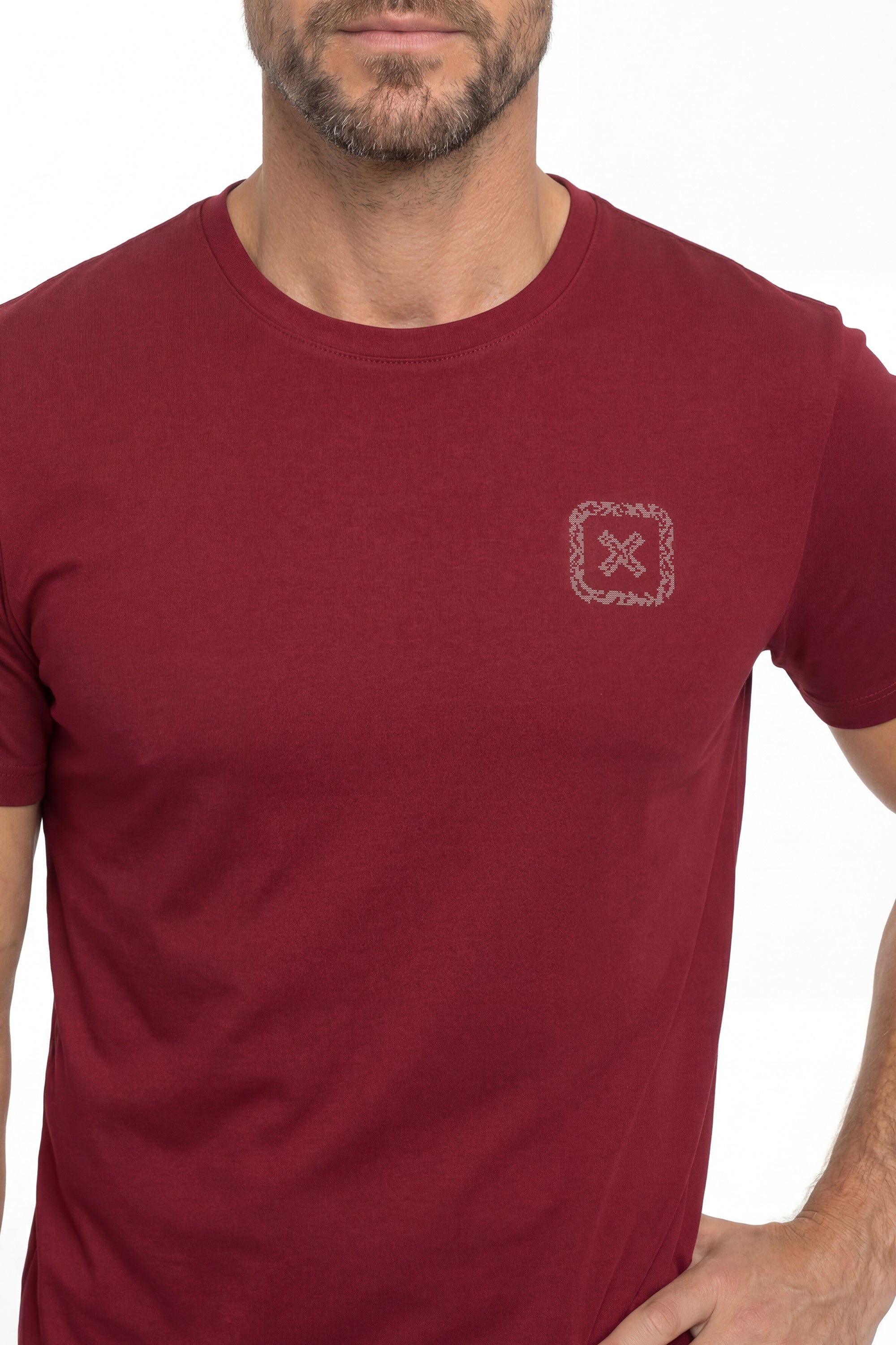#COR_BORDO