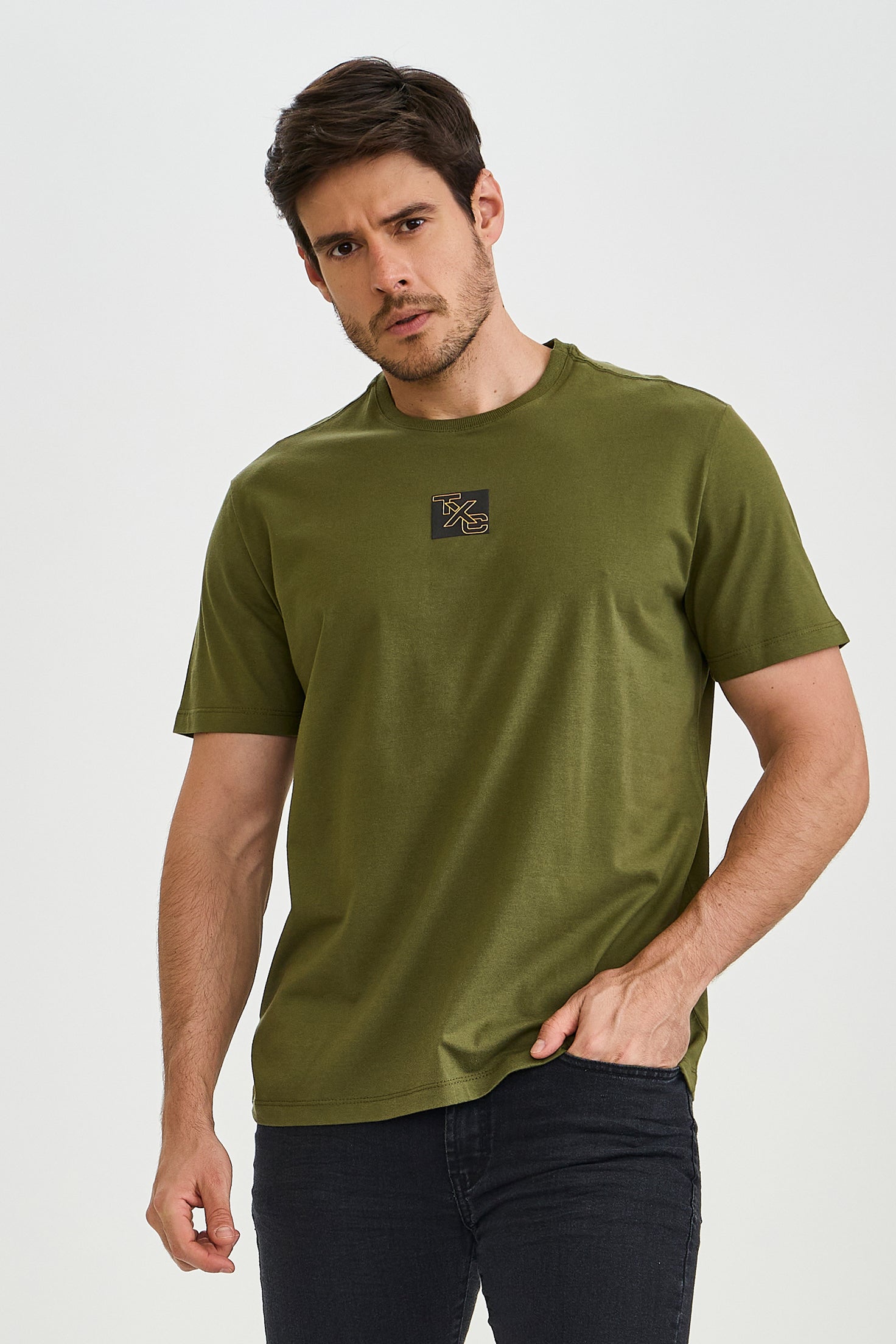 #COR_VERDE MILITAR