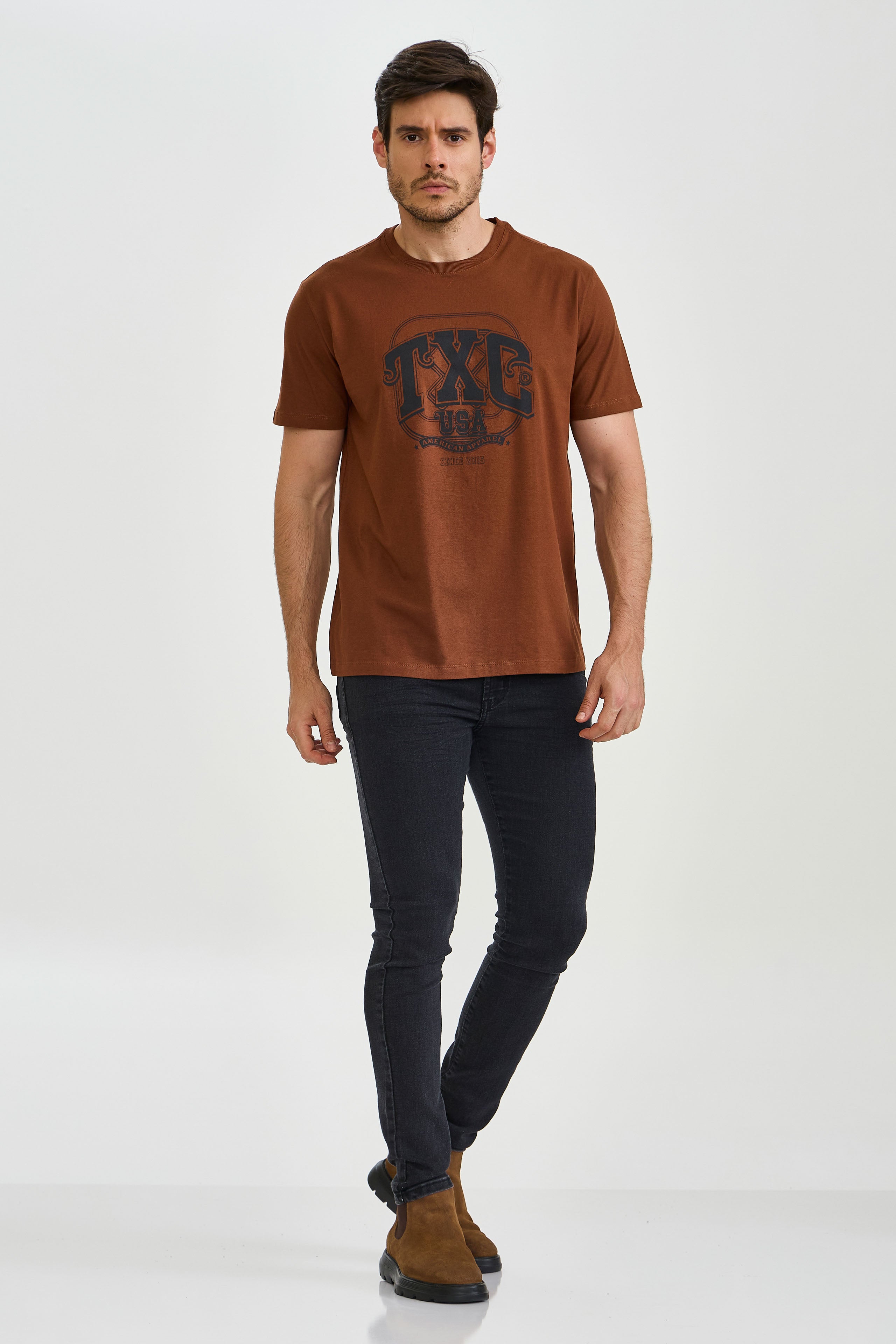 #COR_MARROM