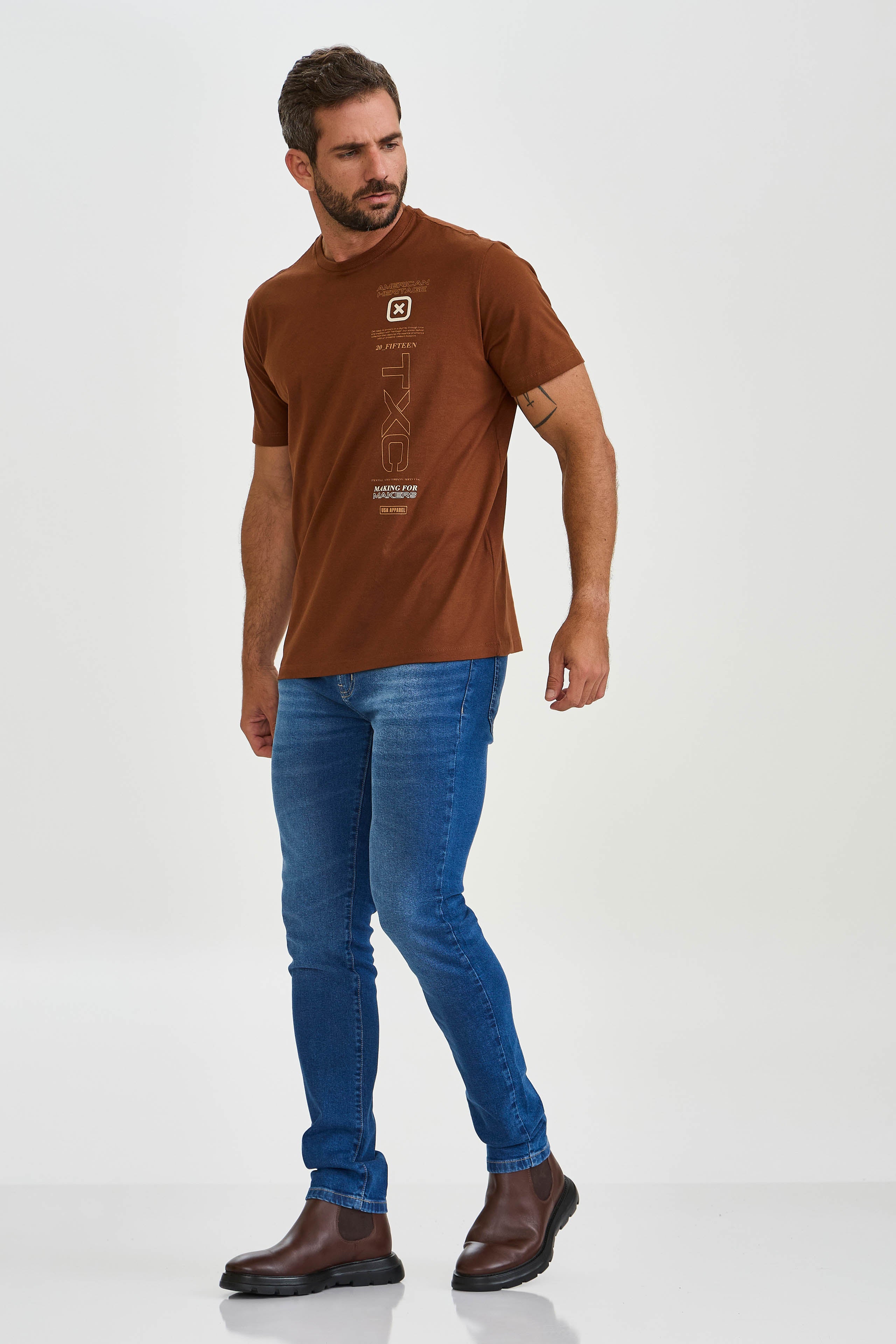 CAMISETA REGULAR MEIA MALHA PENTEADA ESTAMPADA 192506