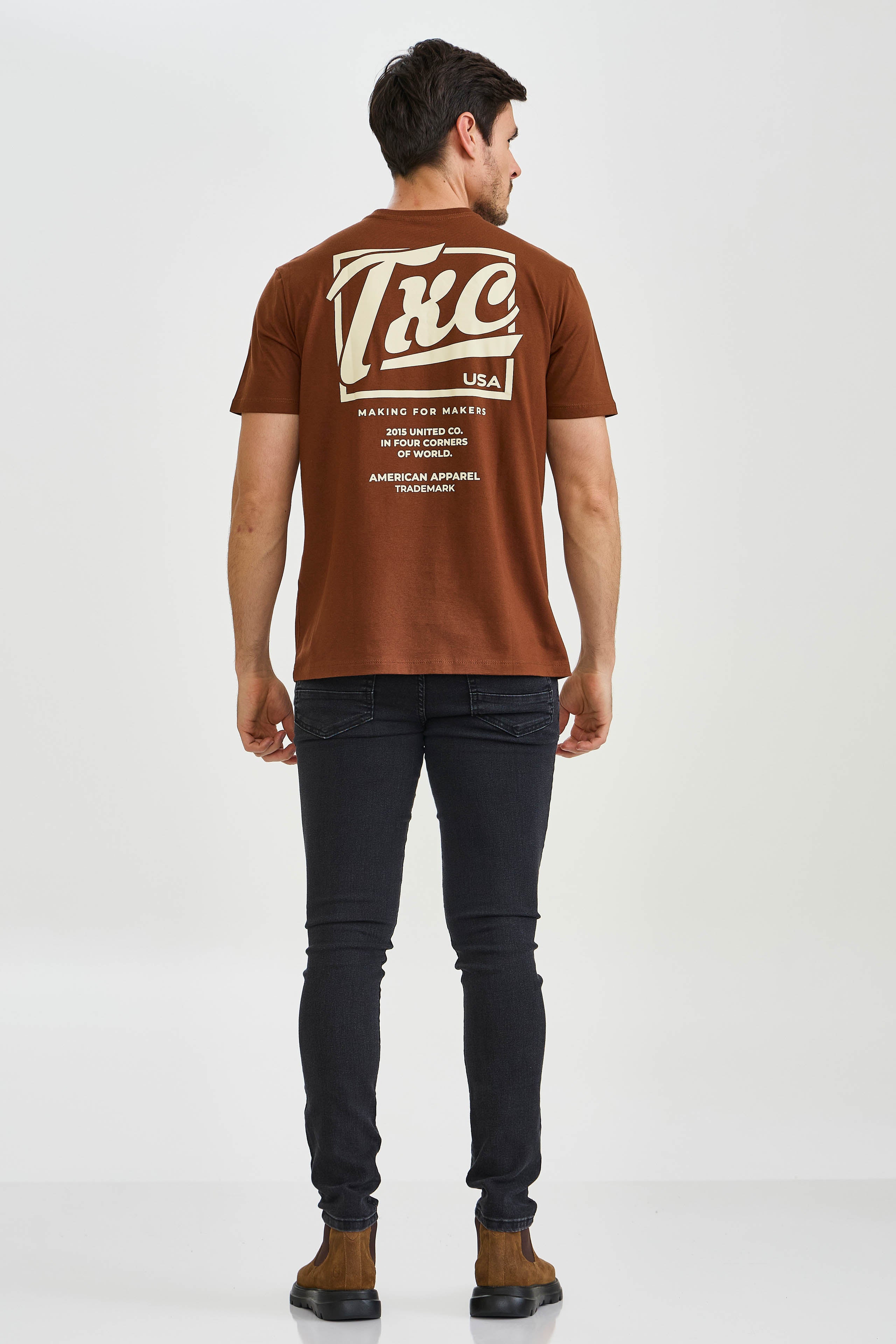 CAMISETA REGULAR MEIA MALHA PENTEADA ESTAMPADA 192511