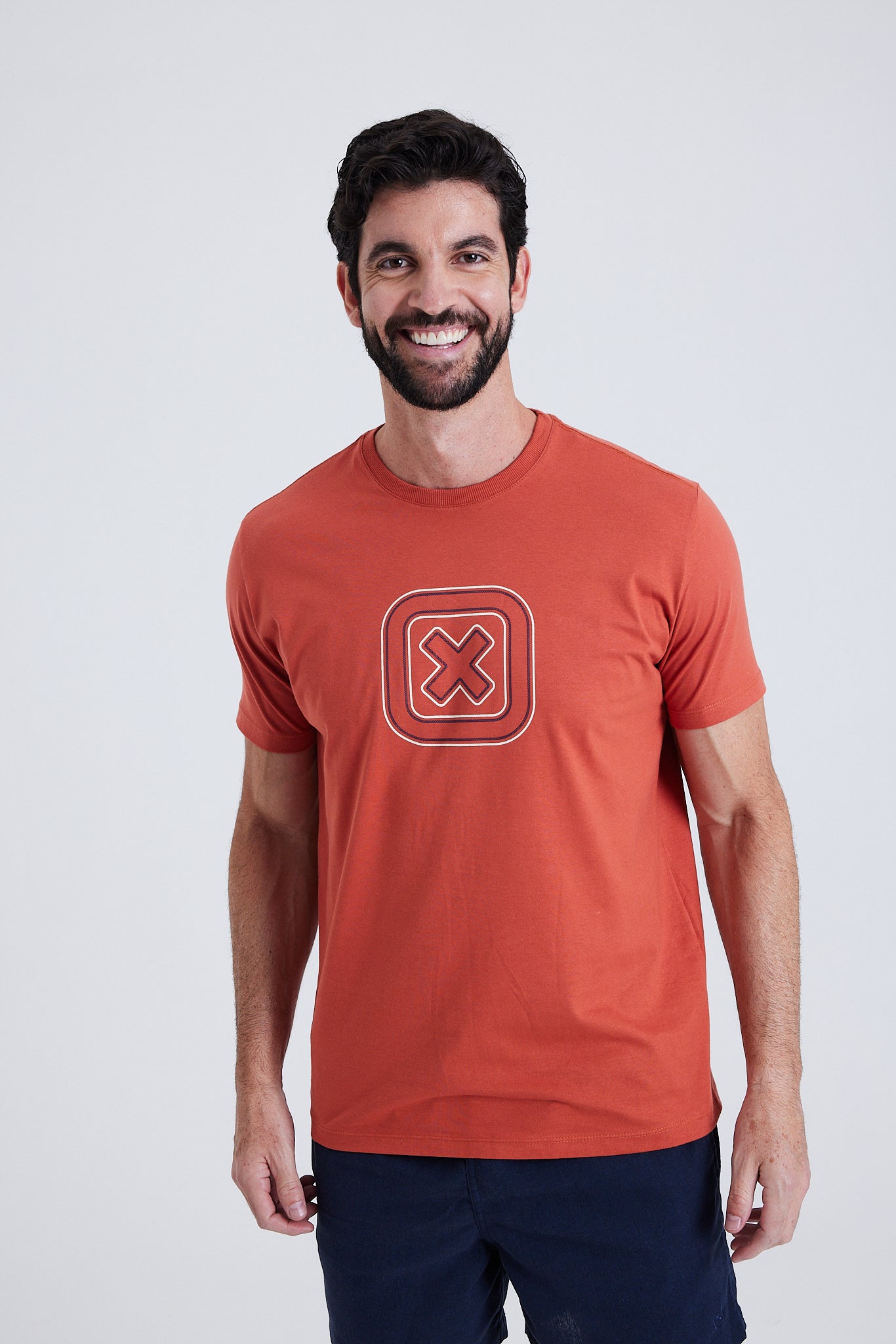 CAMISETA REGULAR MEIA MALHA PENTEADA ESTAMPADA 192619