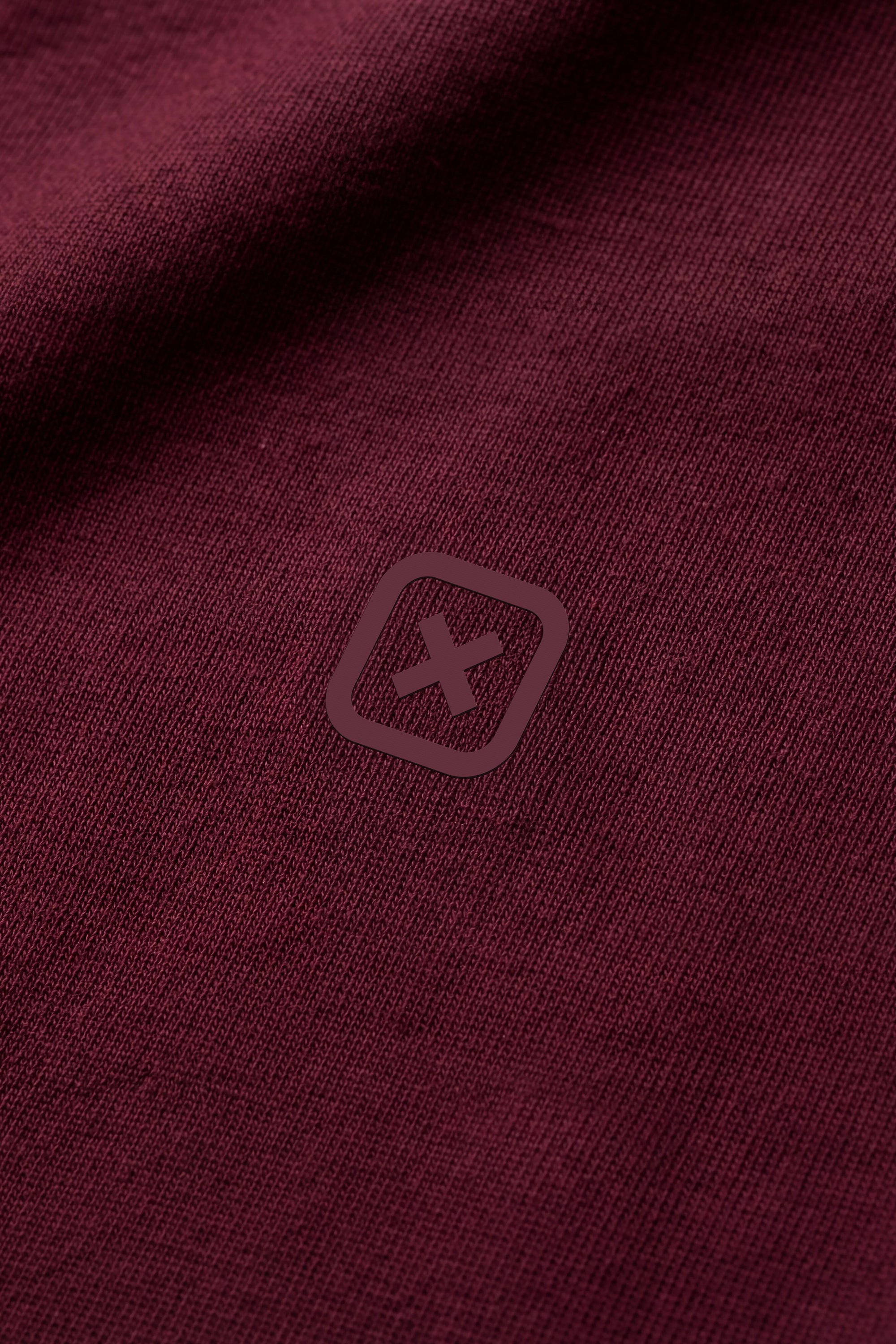 #COR_BORDO