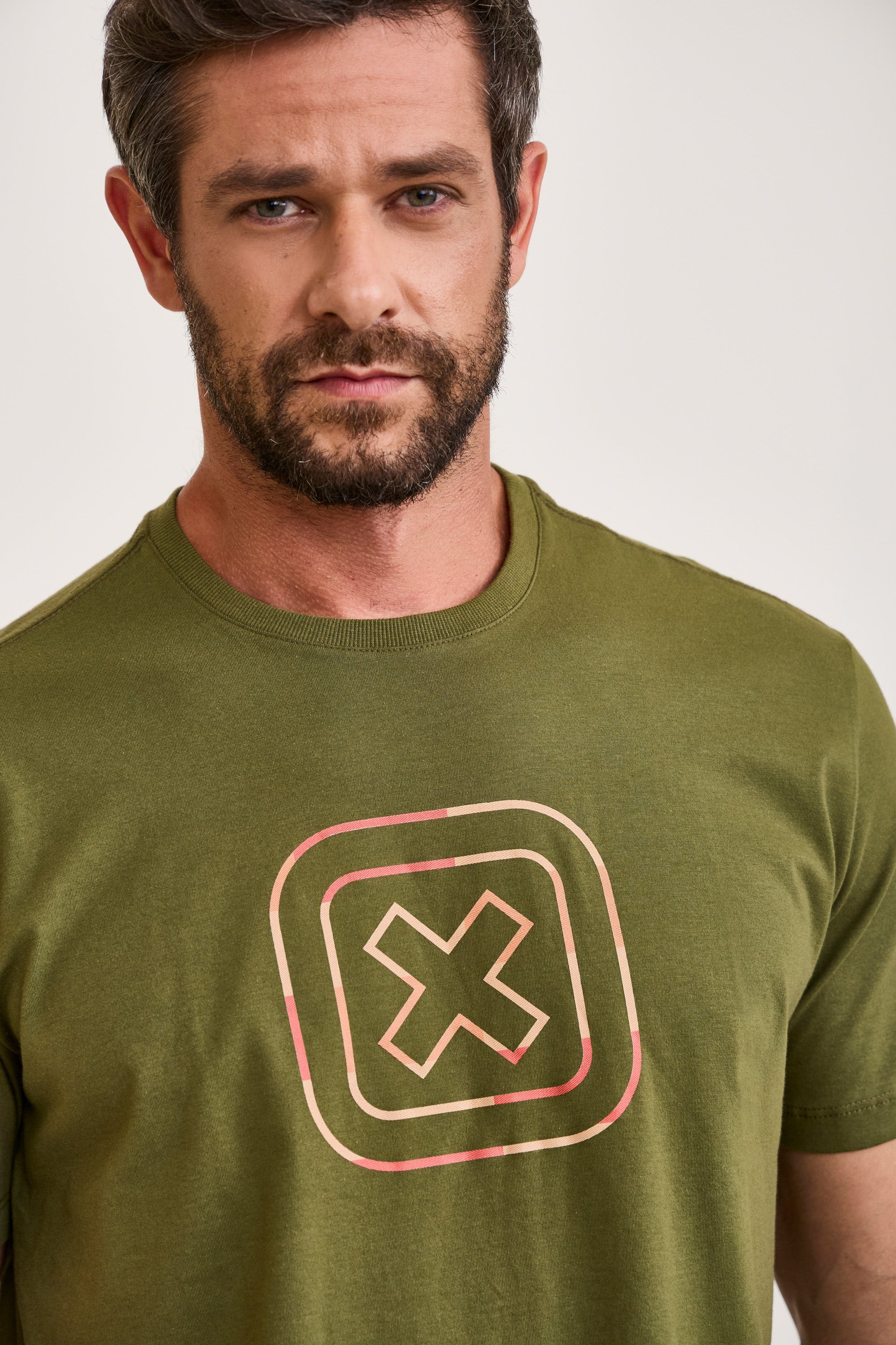 #COR_VERDE MILITAR
