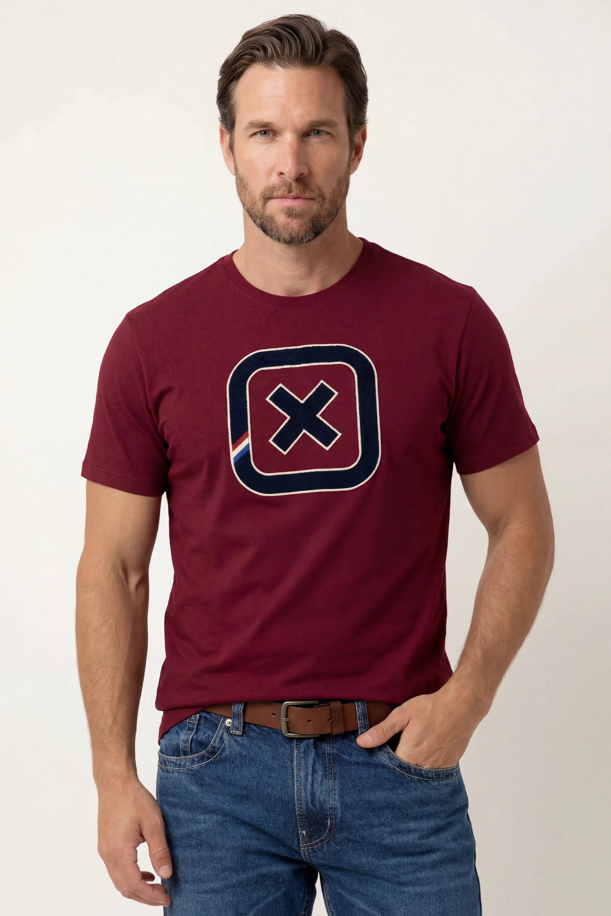 #COR_BORDO