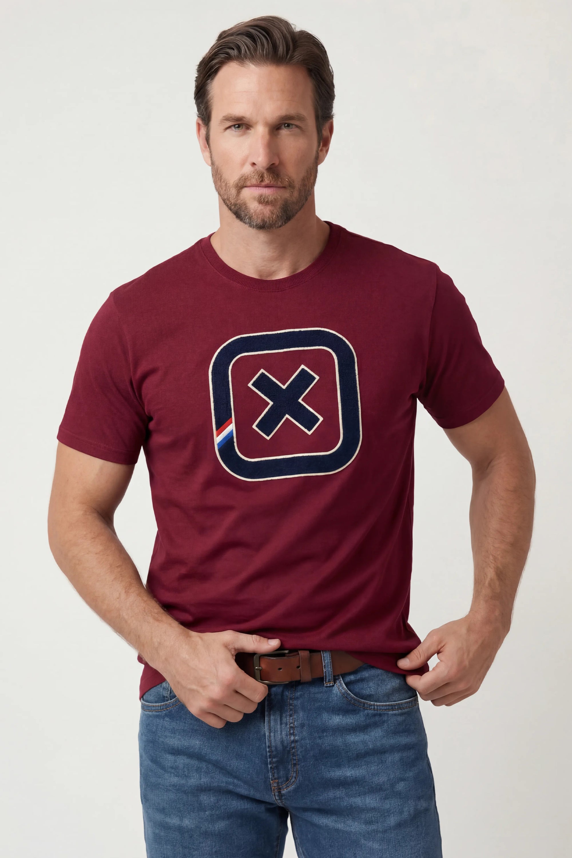 #COR_BORDO