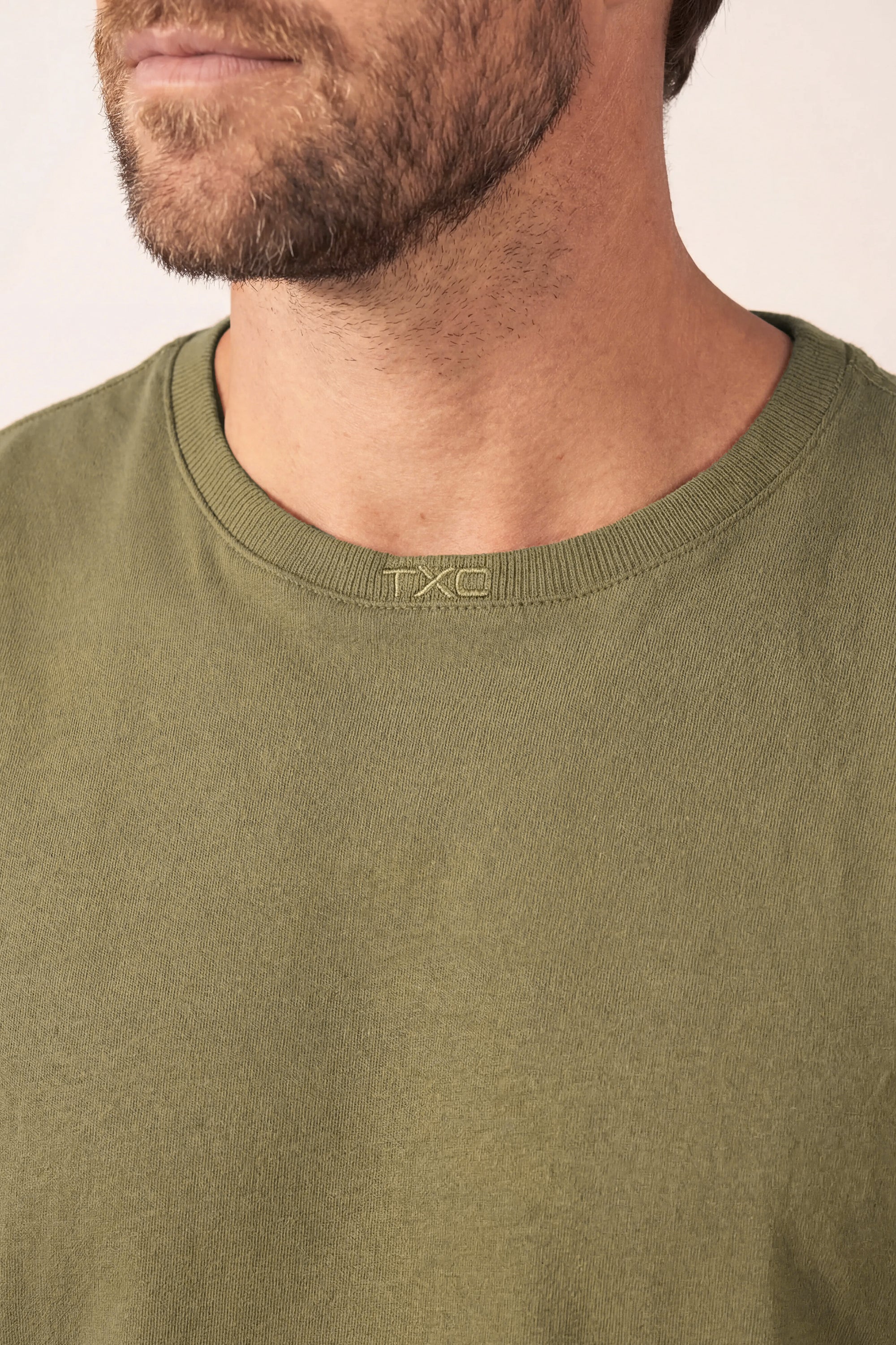 #COR_VERDE MILITAR