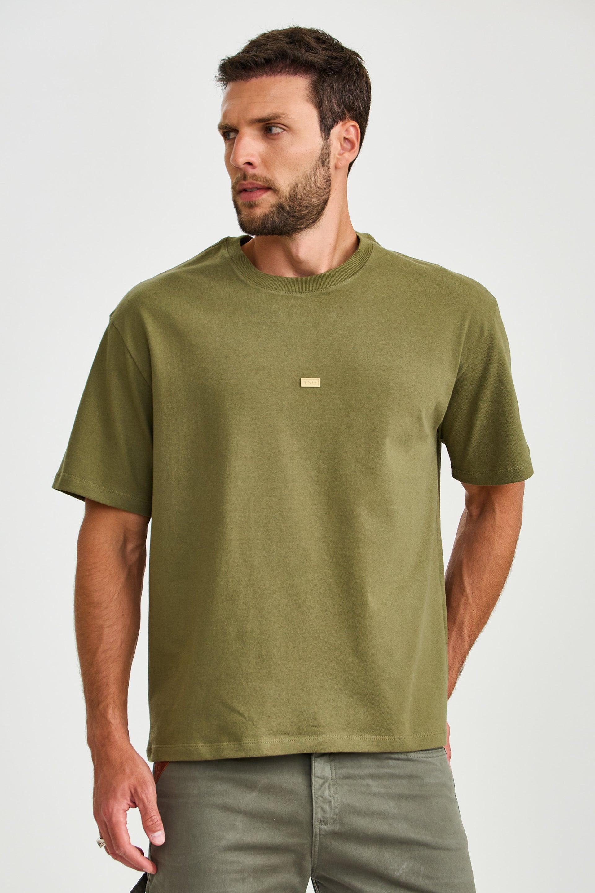 #COR_VERDE MILITAR