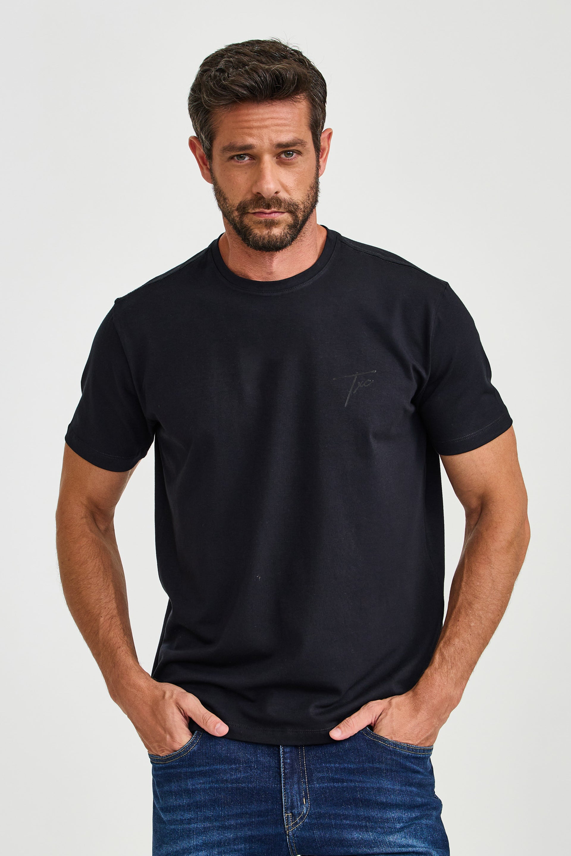 #COR_PRETO