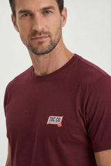 #COR_BORDO