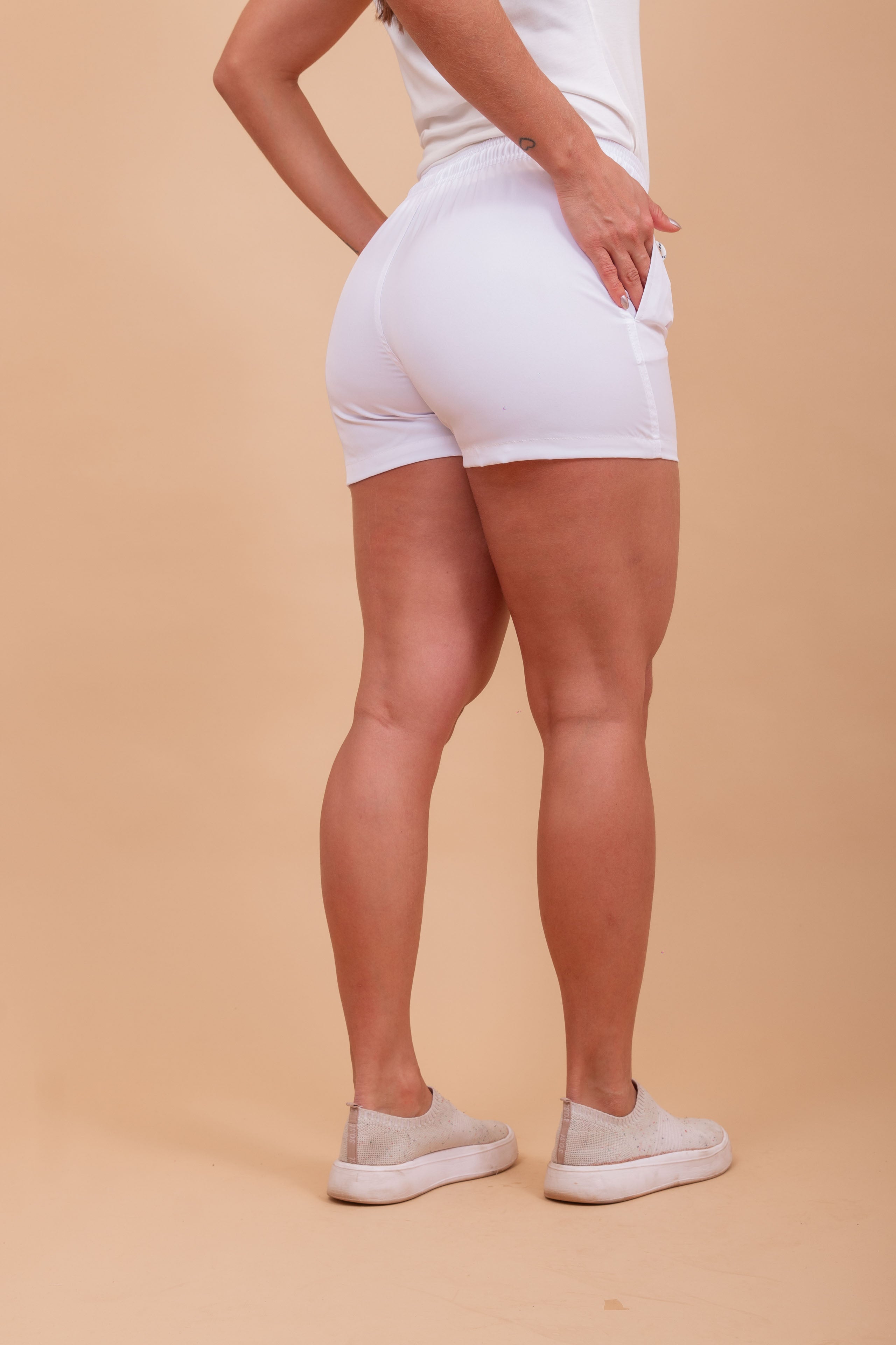 Imagem do produto 9897348989229 da cor 0001