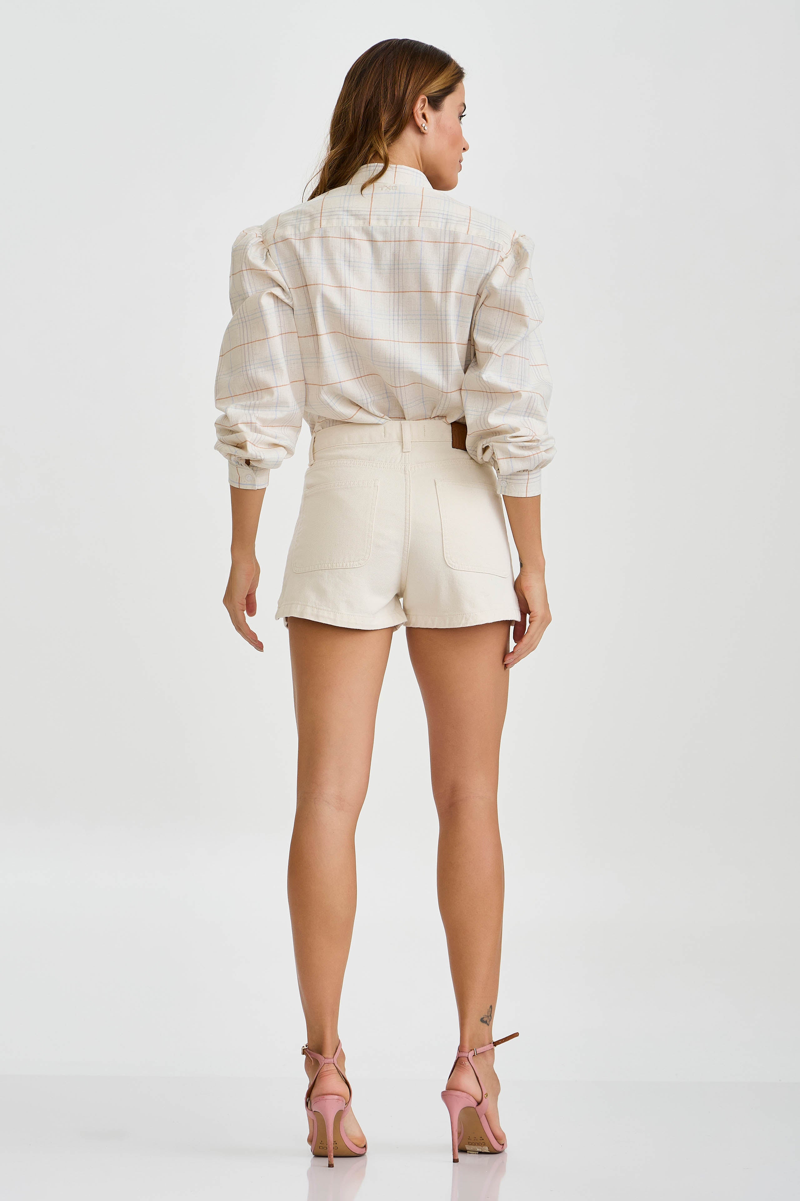 SHORT JEANS REGULAR ETIQUETA 23366