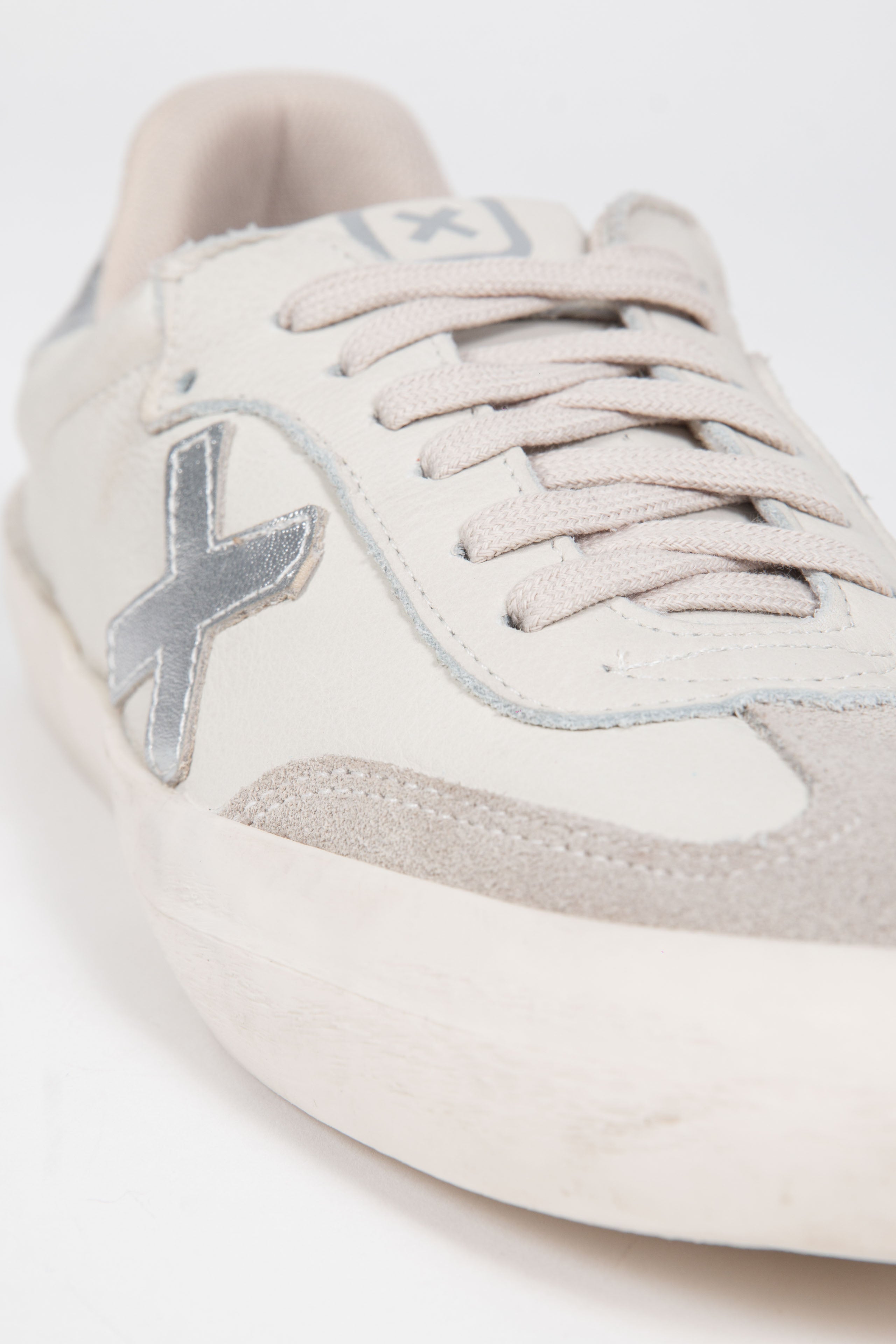 Imagem do produto 9897083863341 da cor 0051