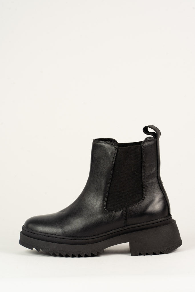 BOTA COURO ESTAMPADA 26167F