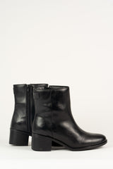 BOTA FEMININA CANO CURTO COURO 26169F