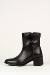 BOTA FEMININA CANO CURTO COURO 26169F