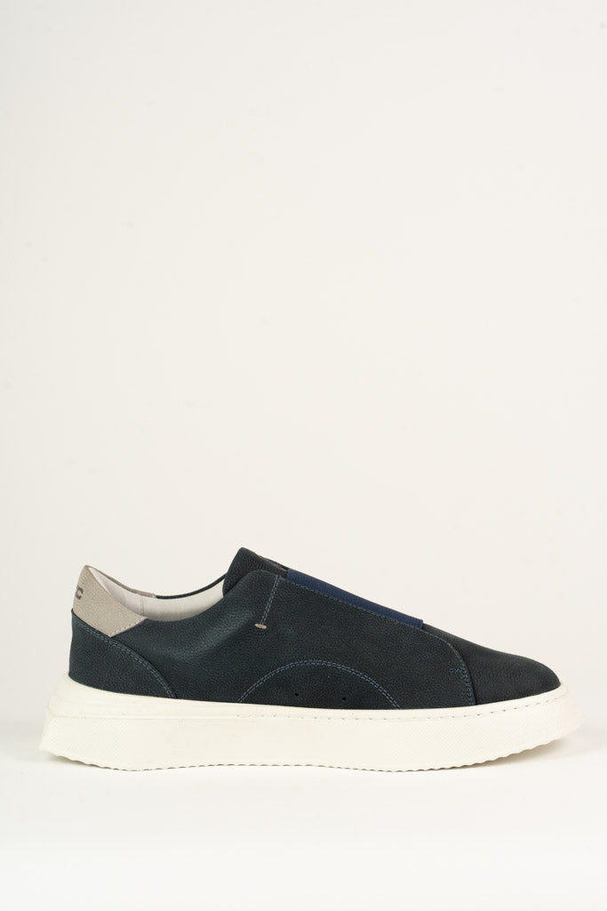 TENIS COURO ESTAMPADO 26177