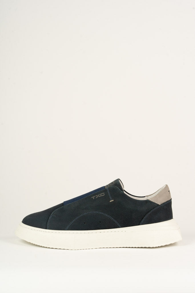 TENIS COURO ESTAMPADO 26177