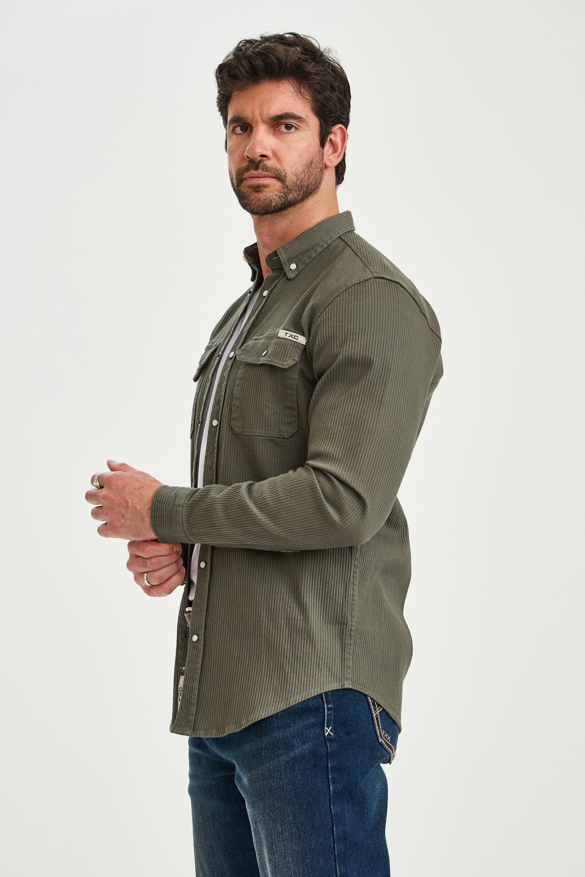 #COR_VERDE MILITAR