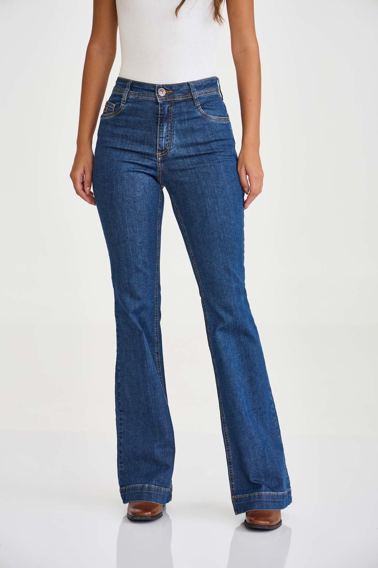 #COR_JEANS