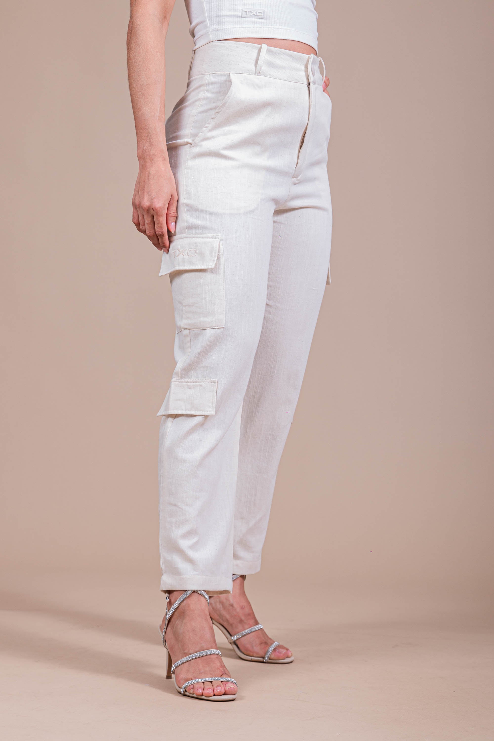#COR_OFF WHITE