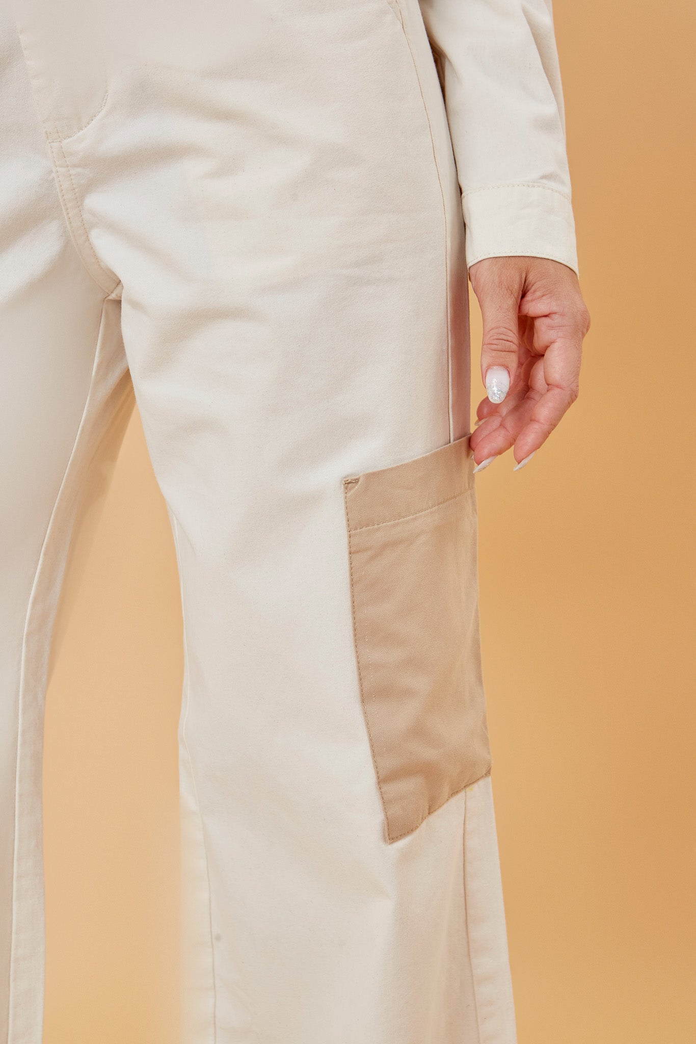 #COR_OFF WHITE