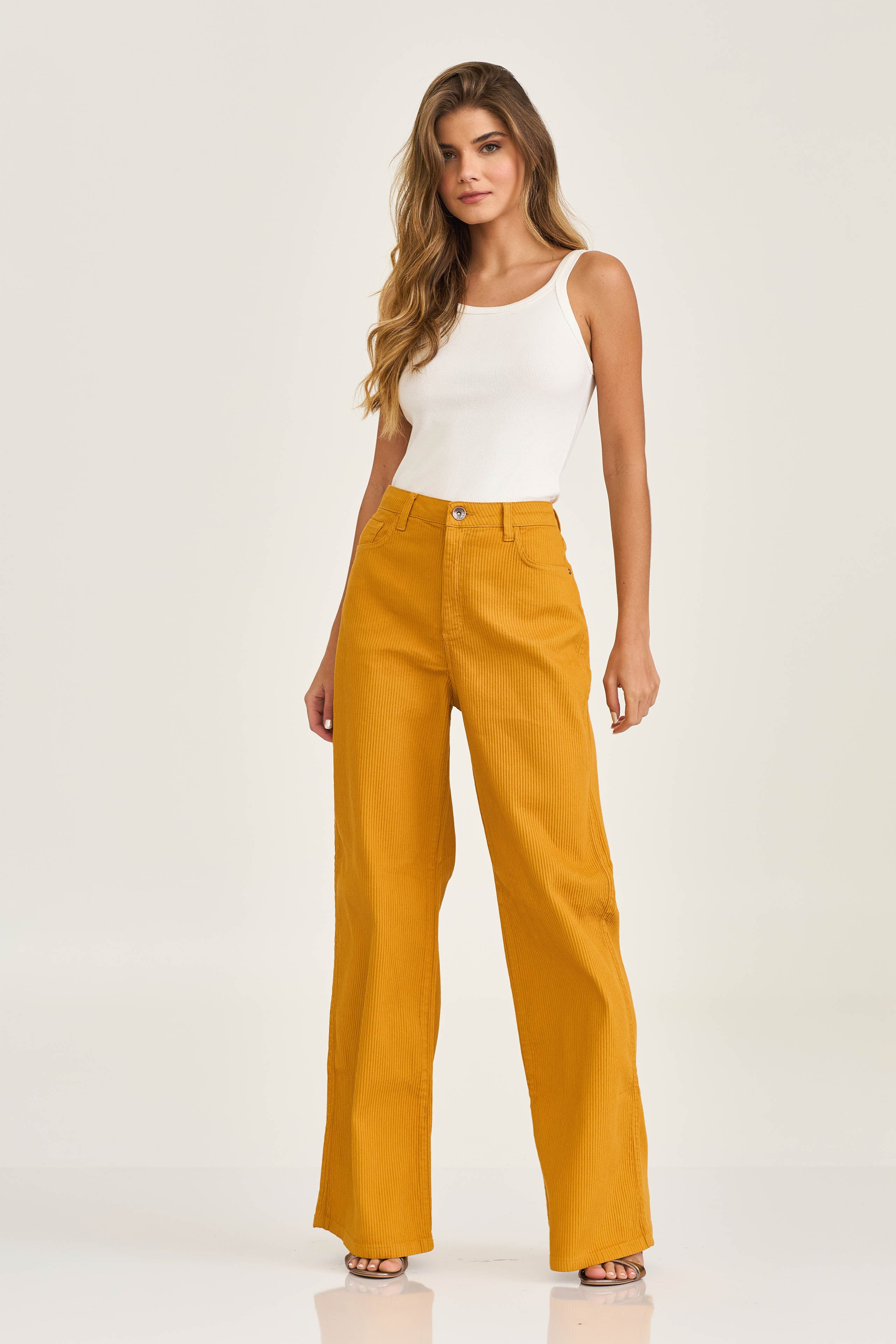 Imagem do produto 9896844001581 da cor 0028