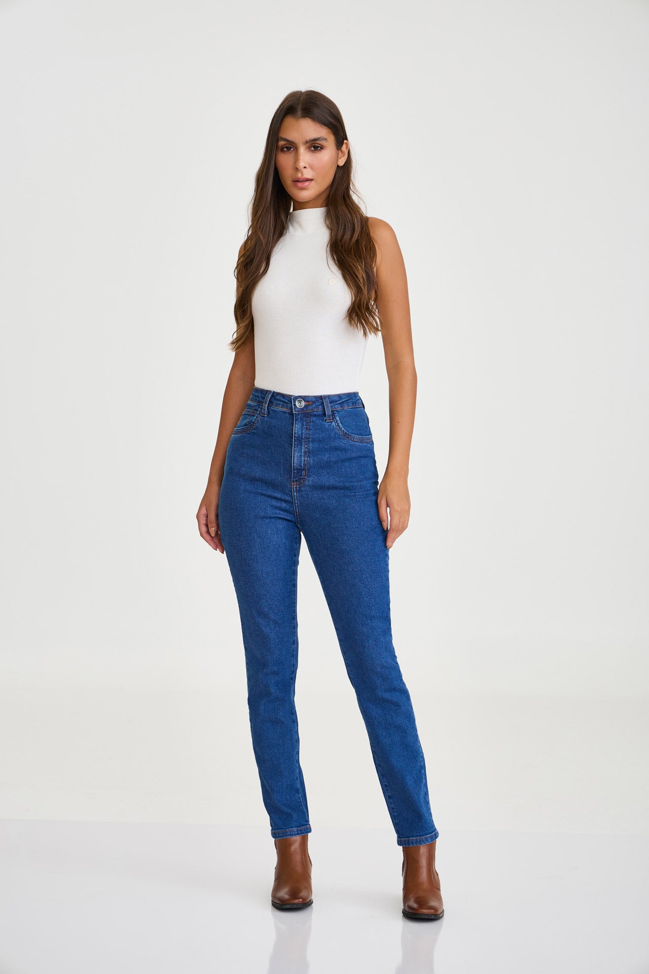 #COR_JEANS