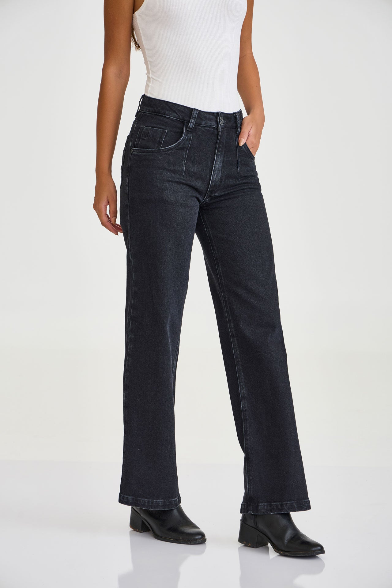#COR_JEANS