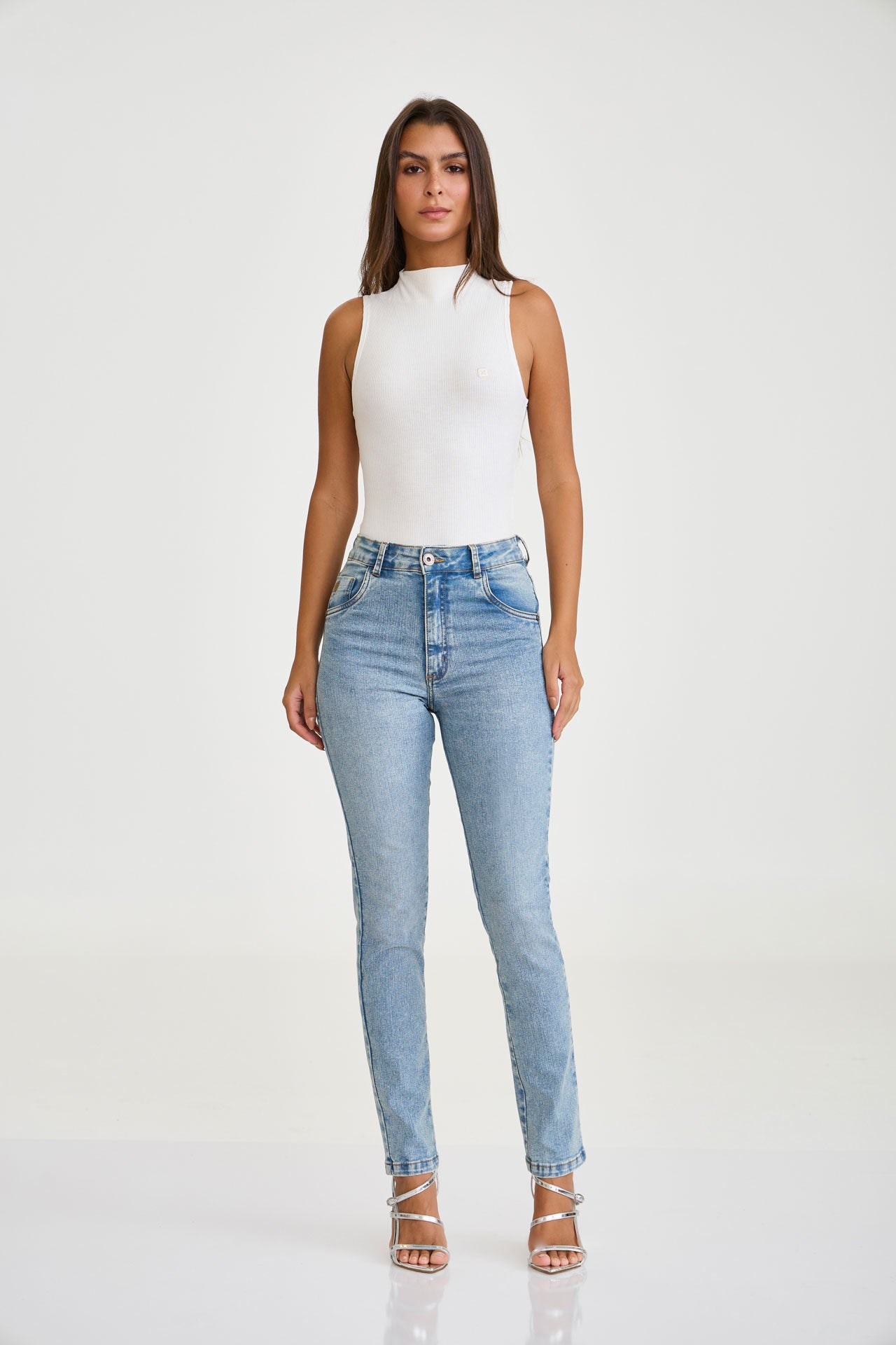 #COR_JEANS