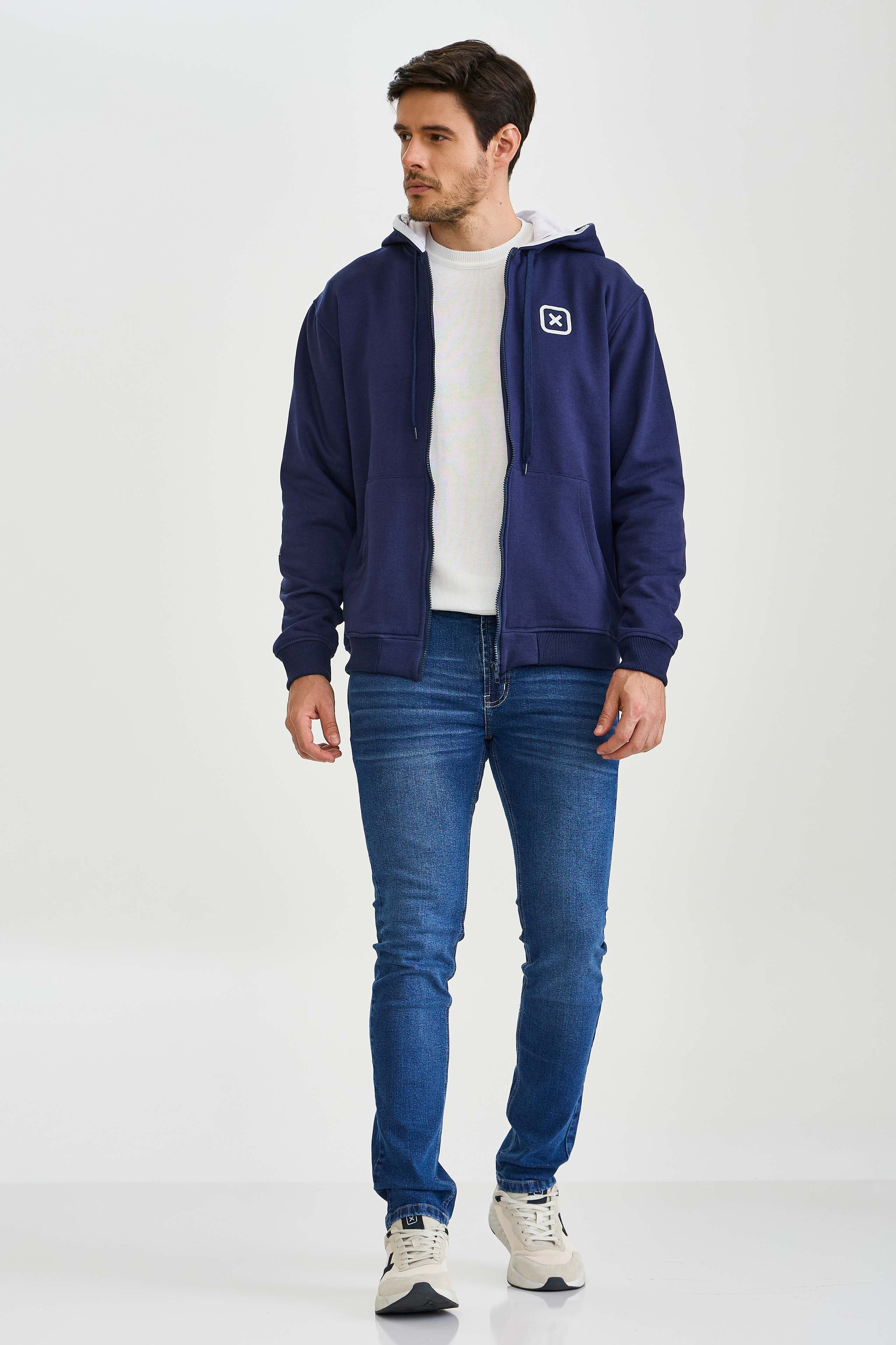 Imagem do produto 9896999780653 da cor 0035